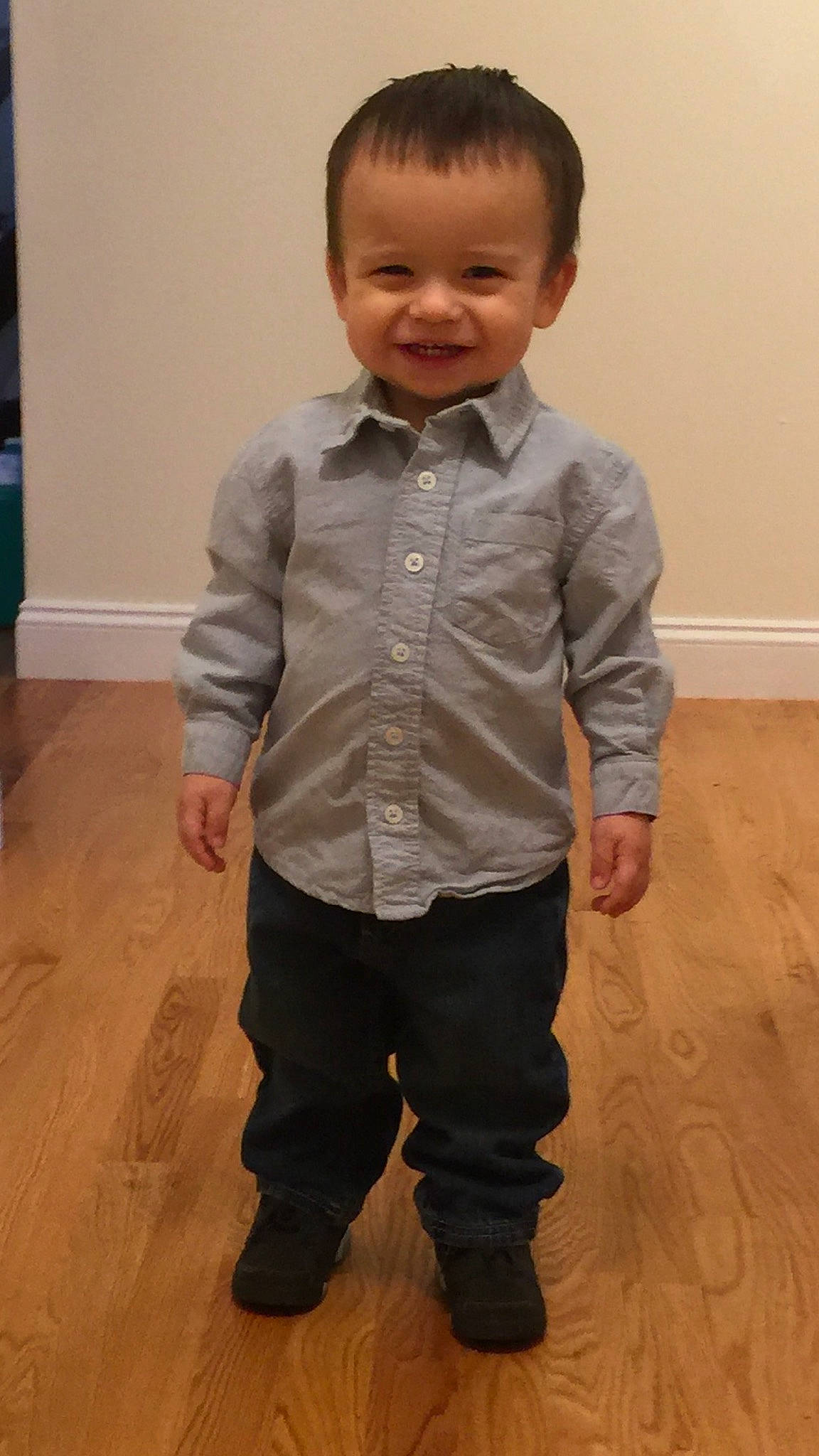 Emanuel is registered to the contest to win money with this photo: cheek, child, clothing, dress_shirt, formal_wear, joint, joy, male, neck, outerwear, person, shirt, shoe, sleeve, standing, suit, t_shirt, tie, toddler, top