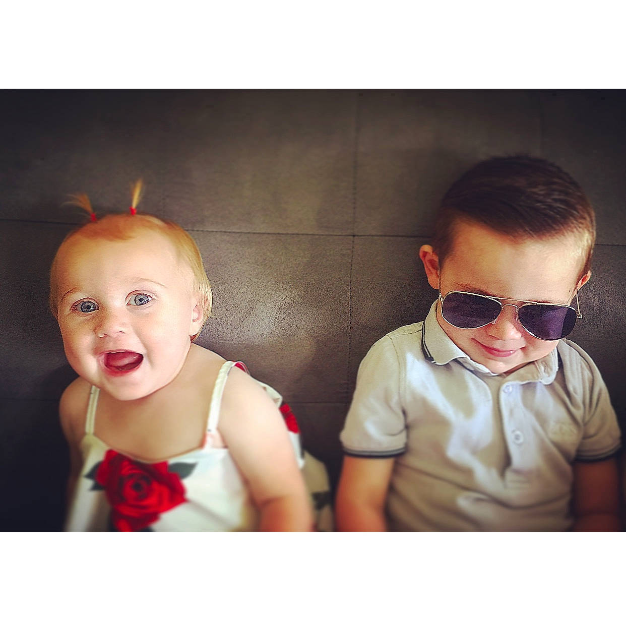 Dewis a rejoint le concours — aidez-le/la à gagner de superbes lots ! arm, chin, eye, eyebrow, face, facial_expression, goggles, hair, hairstyle, hand, head, mouth, muscle, neck, nose, outerwear, person, shirt, shoulder, sunglasses