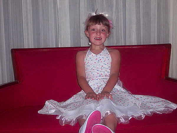 Abigail is registered to the contest to win money with this photo:
