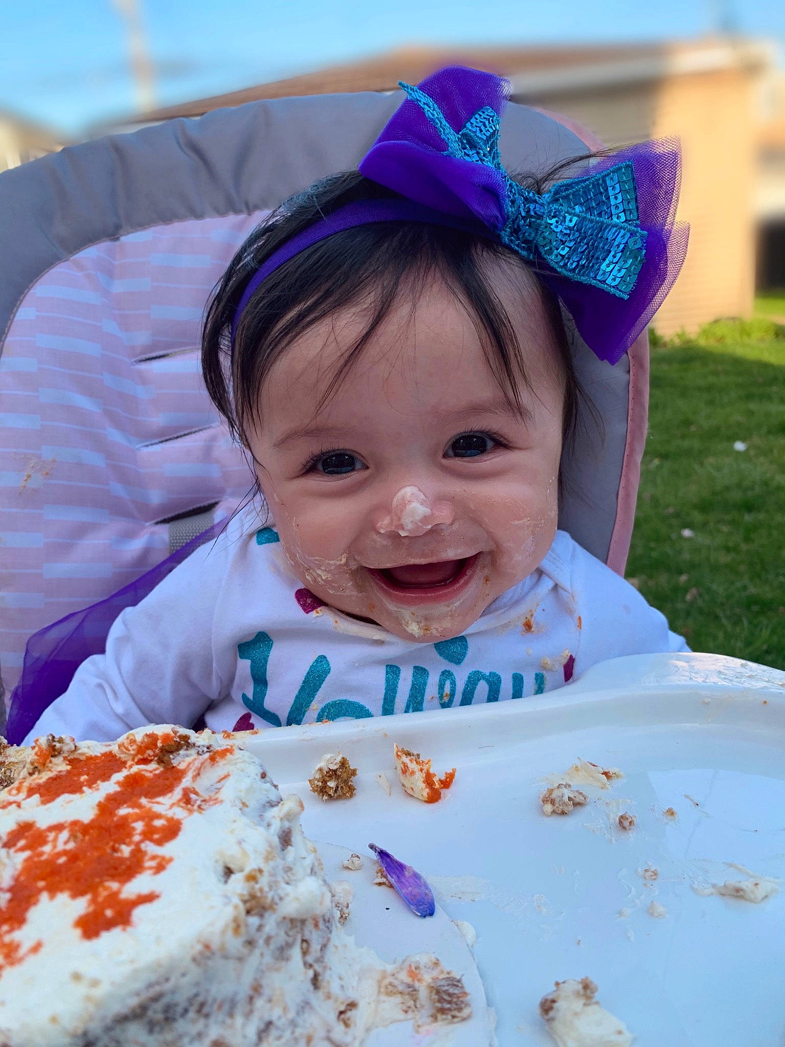 Abella is registered to the contest to win money with this photo: baby, birthday, child, hair_accessory, headgear, joy, person, play, purple, smile, toddler