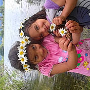Meleknaz participe au concours pour gagner de l'argent avec cette photo :