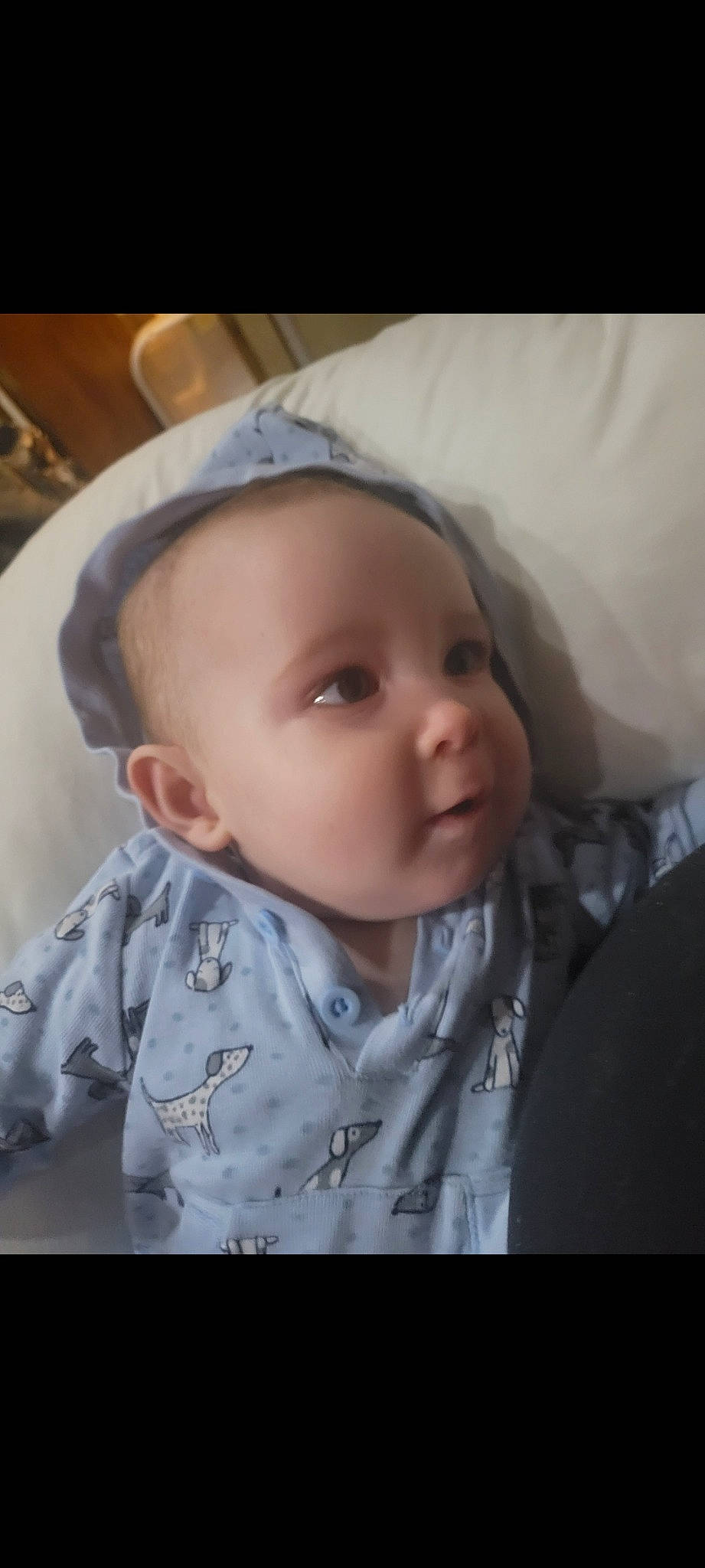 Roland is registered to the contest to win money with this photo: baby, baby_toddler_clothing, blond, cap, cheek, eye, eyebrow, eyelash, flash_photography, forehead, hat, headgear, iris, lip, mouth, nose, person, skin, sleeve, textile