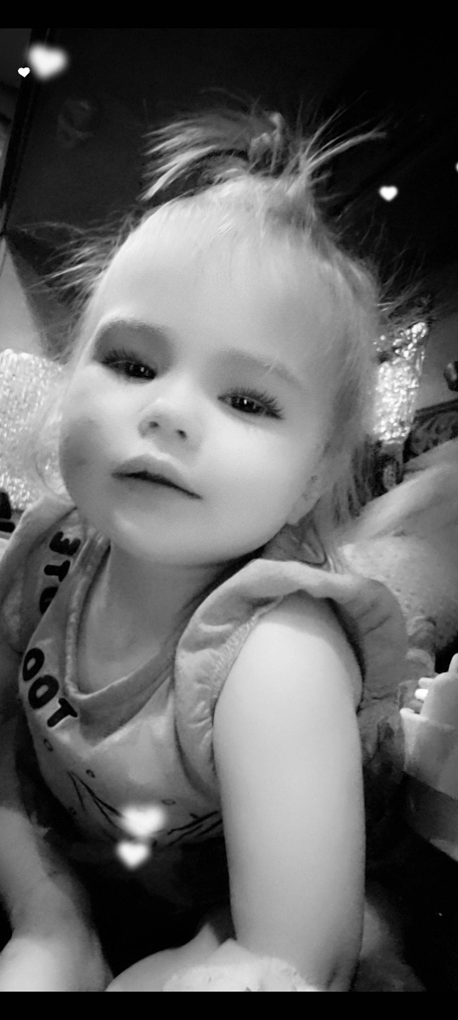 Kynsley joined the competition — help win amazing prizes! arm, black_and_white, cheek, chin, eye, eyebrow, eyelash, flash_photography, gesture, hair, hairstyle, happy, head, human_body, iris, lip, mouth, nose, person, skin