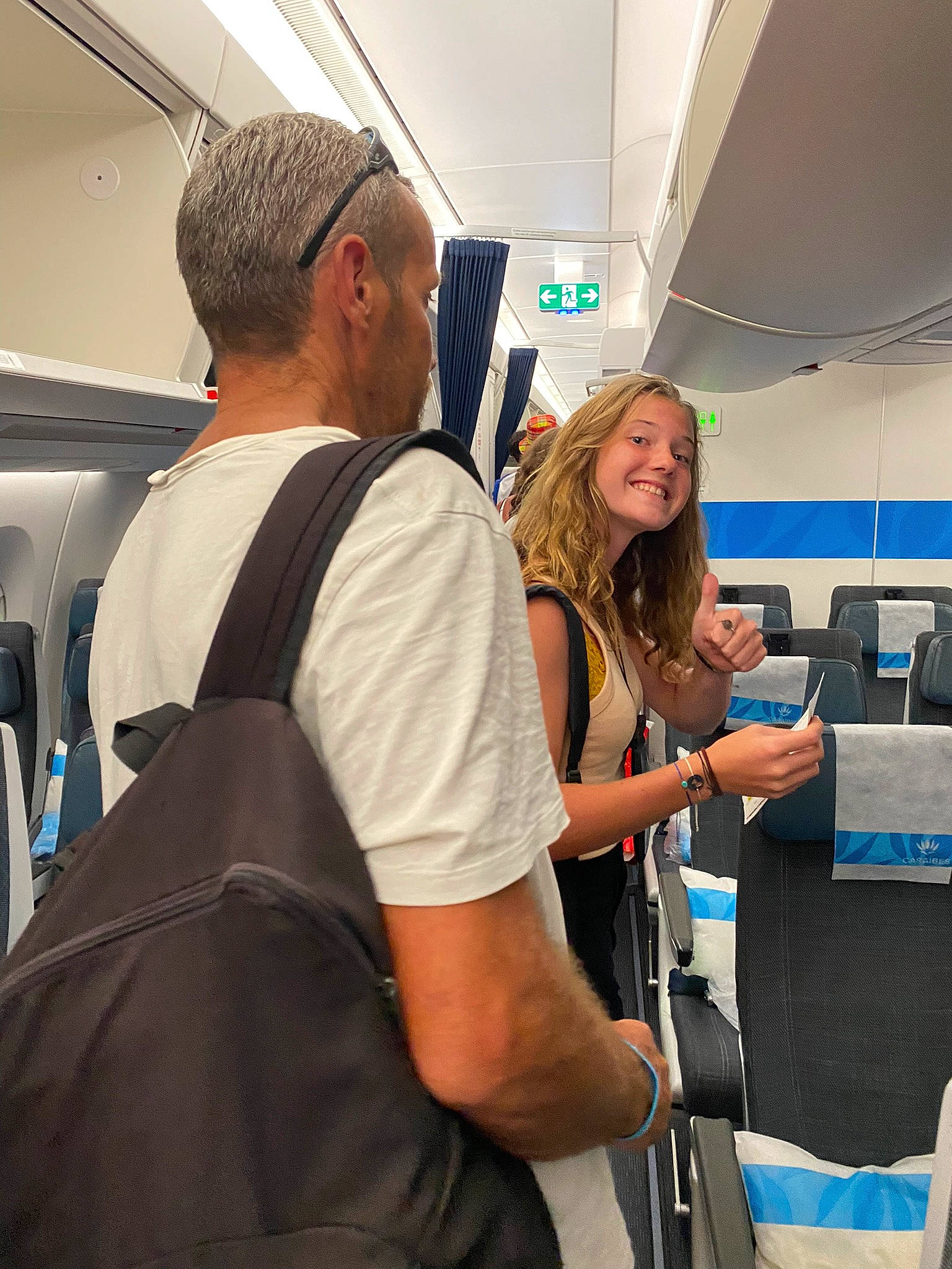 Malaury a rejoint le concours — aidez-le/la à gagner de superbes lots ! aerospace_engineering, air_travel, airline, automotive_design, backpack, bag, conversation, employment, engineering, event, eyewear, hat, job, joy, luggage_and_bags, passenger, person, room, service, smile