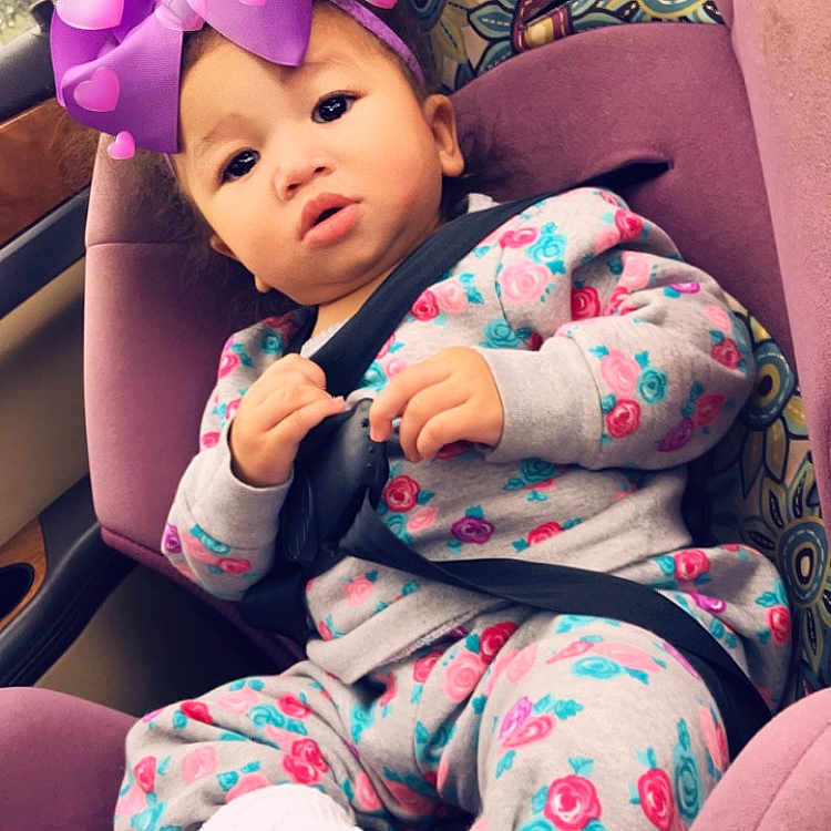 Zenleah is registered to the contest to win money with this photo: beauty, child, cool, fun, girl, hair_accessory, happiness, headgear, infant, person, pink, product, skin, smile, textile, toddler