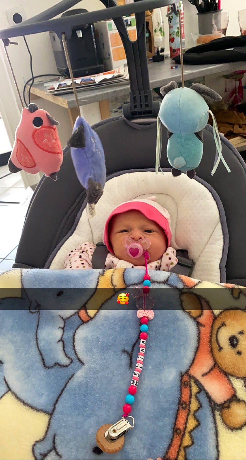 Mélina a rejoint le concours — aidez-le/la à gagner de superbes lots ! baby, baby_products, baby_safety, baby_toddler_clothing, baby_toys, child, comfort, event, fun, headgear, headwear, infant_bed, leisure, person, play, plush, room, stuffed_toy, textile, toddler