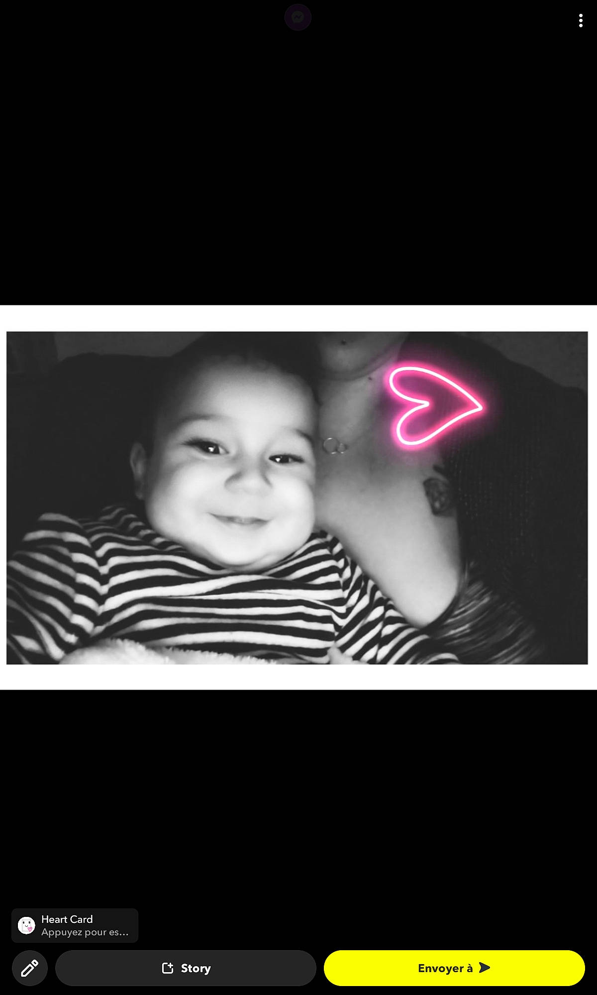 Tommy participe au concours pour gagner de l'argent avec cette photo : art, baby, cheek, child, darkness, eyebrow, eyelash, flash_photography, font, fun, gesture, happy, iris, joy, magenta, nose, pattern, person, photo_caption, smile