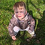 Zayn a rejoint le concours — aidez-le/la à gagner de superbes lots ! boy, child, cute, daisy, face, grass, ground, hand, jacket, leaf, outdoors, pants, park, portrait, shadow, sitting, smile, sneakers, sunlight, toddler
