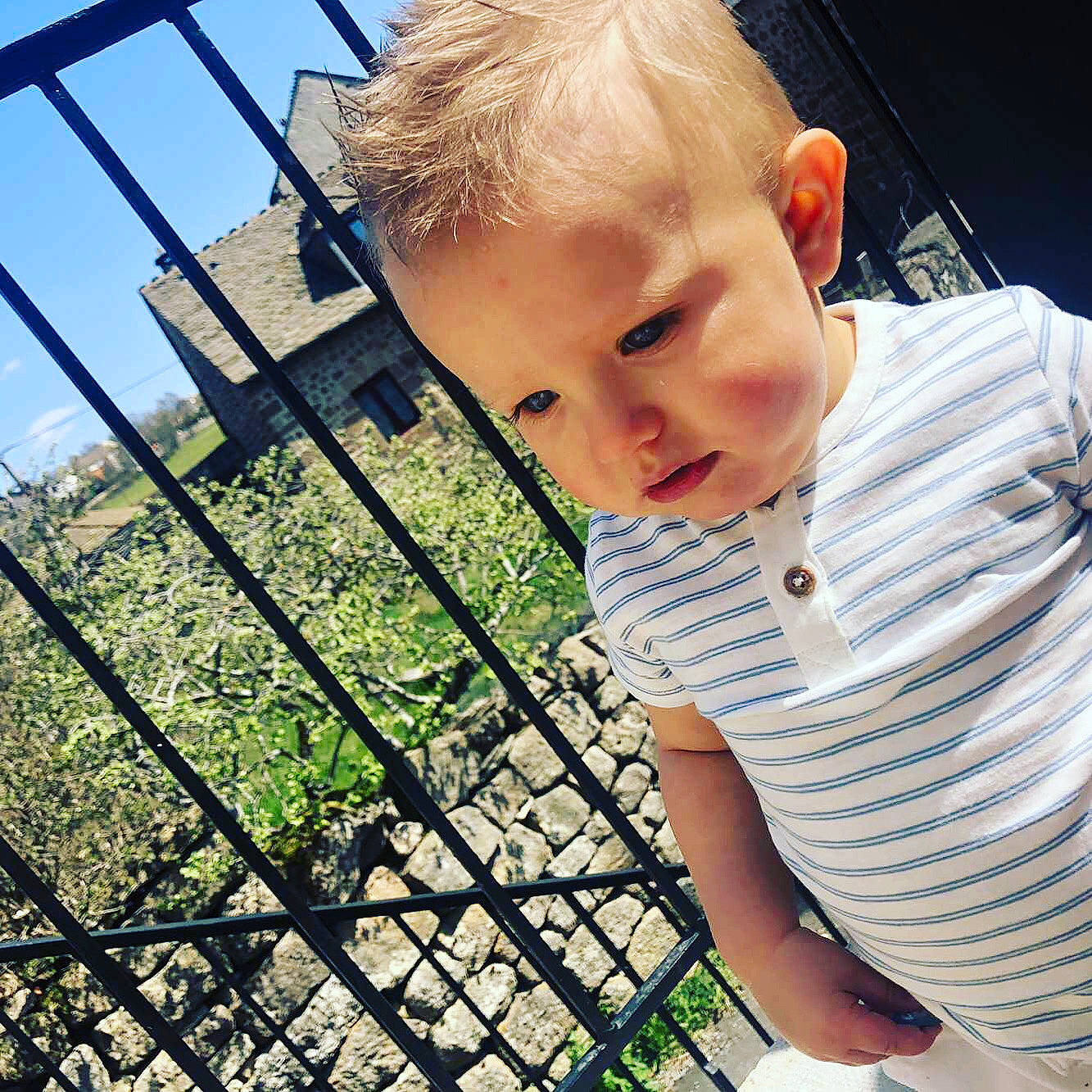 Djulian participe au concours pour gagner de l'argent avec cette photo : blond, cheek, child, cool, eye, fun, hair, hairstyle, happy, human, iron, nose, person, photography, plant, play, smile, spring, summer, toddler