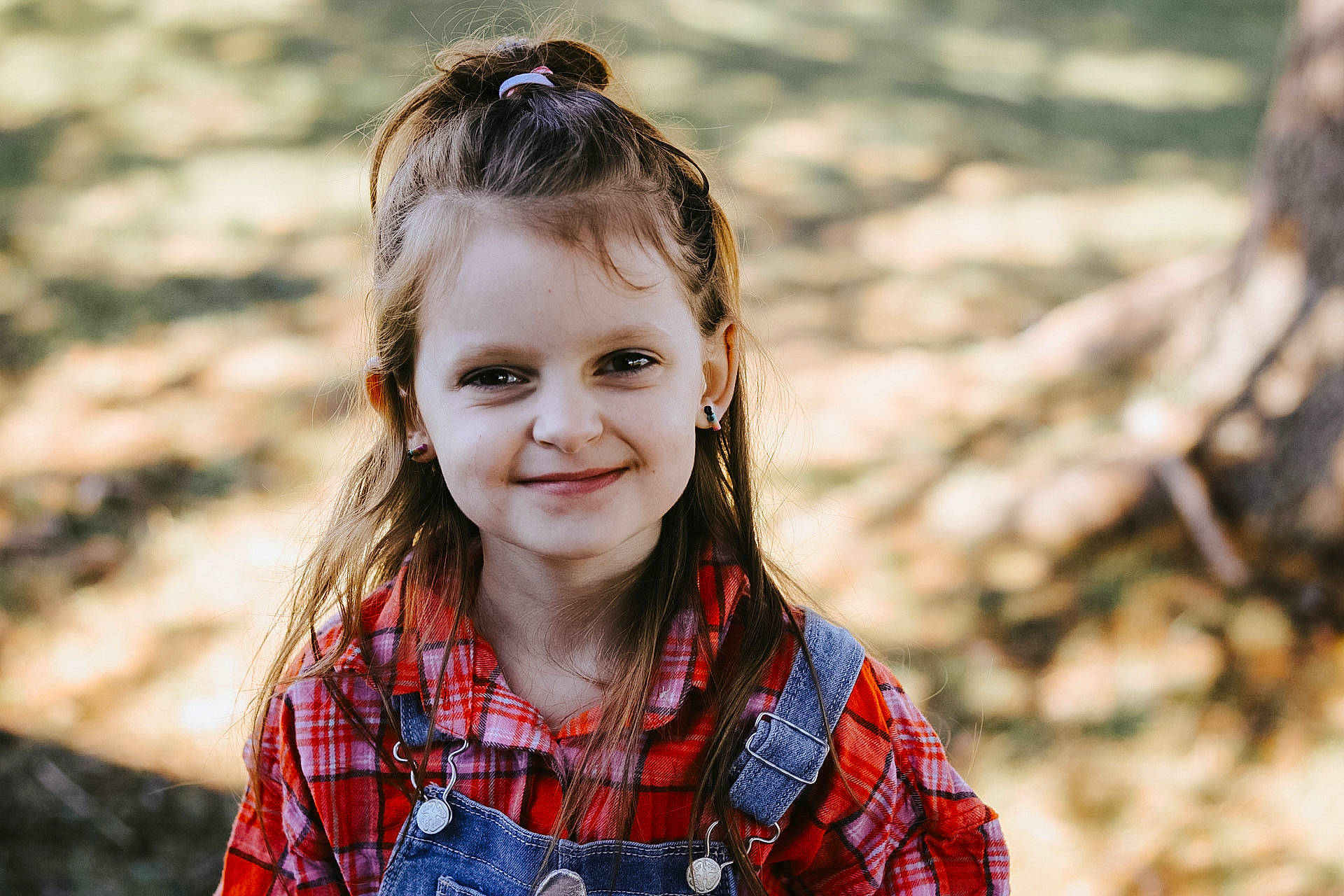Addilynn is registered to the contest to win money with this photo: beauty, child, eye, facial_expression, flash_photography, grass, hair, hairstyle, happy, head, iris, joy, lip, people_in_nature, person, plaid, plant, smile, summer, tartan