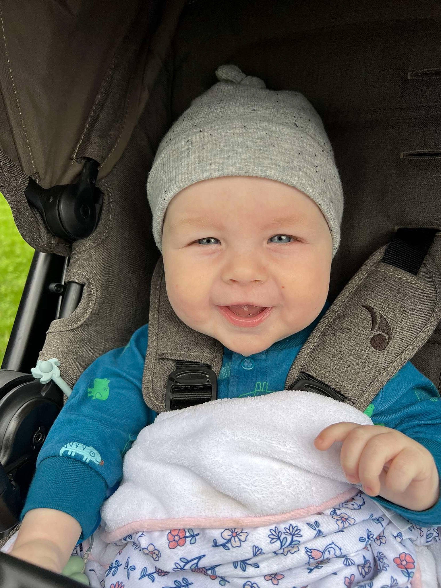 Reid joined the competition — help win amazing prizes! auto_part, baby, baby_in_car_seat, baby_products, baby_toddler_clothing, cap, car_seat, cheek, child, comfort, electric_blue, eye, happy, head, headwear, person, product, sitting, skin, sleeve