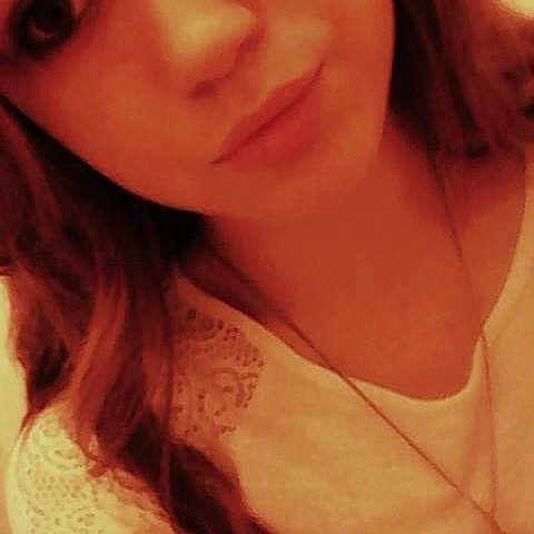 Clémence participe au concours pour gagner de l'argent avec cette photo :