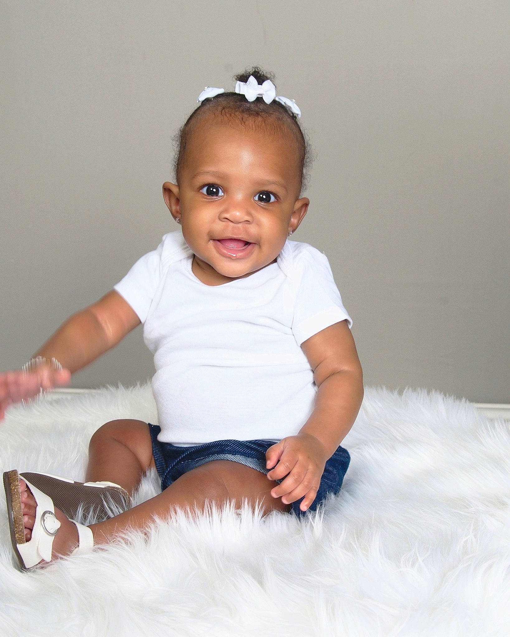 Queen joined the competition — help win amazing prizes! baby, baby_toddler_clothing, cheek, child, comfort, eye, fashion_accessory, finger, flash_photography, fun, happy, head, human_leg, iris, joy, person, pink, sitting, skin, sleeve