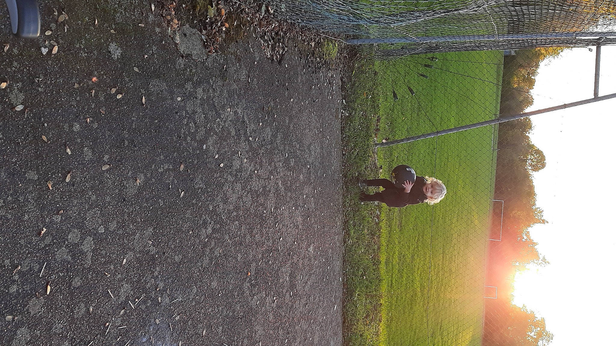 Mïke a rejoint le concours — aidez-le/la à gagner de superbes lots ! green, person