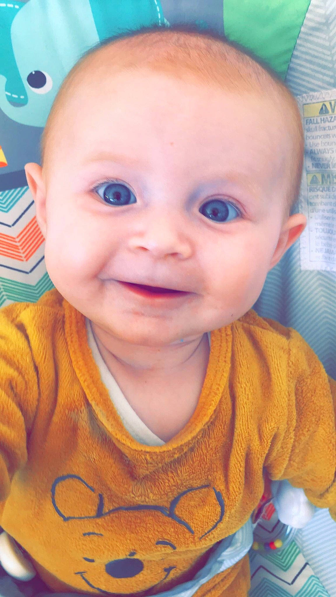 Séléna a rejoint le concours — aidez-le/la à gagner de superbes lots ! baby, blond, cheek, child, chin, close_up, eye, eyebrow, face, facial_expression, forehead, happy, head, iris, lip, nose, organ, person, skin, smile