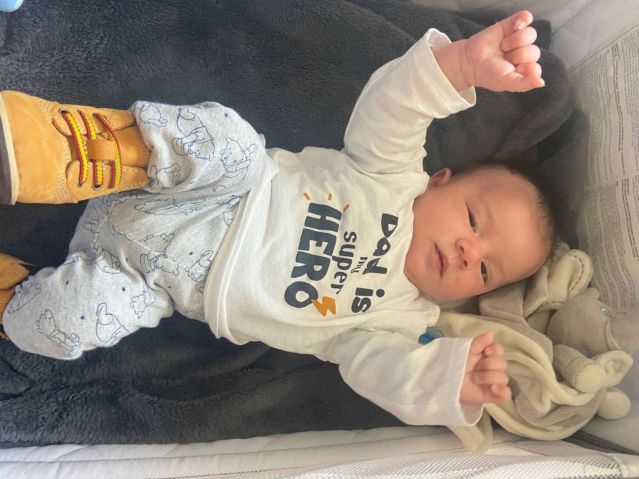 Yliam participe au concours pour gagner de l'argent avec cette photo : arm, baby, child, nap, person, product, sleep, toddler