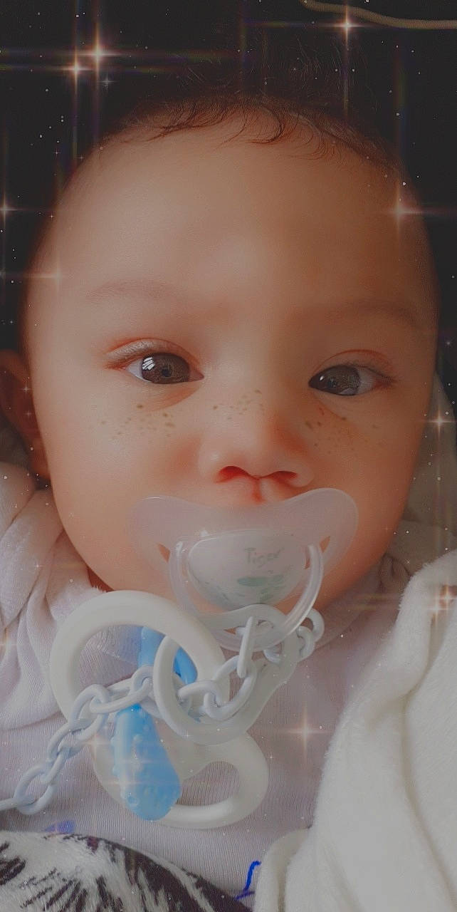 Djaymï a rejoint le concours — aidez-le/la à gagner de superbes lots ! baby, cheek, child, chin, close_up, eye, eyebrow, eyelash, face, forehead, head, iris, lip, mouth, nose, person, skin, toddler