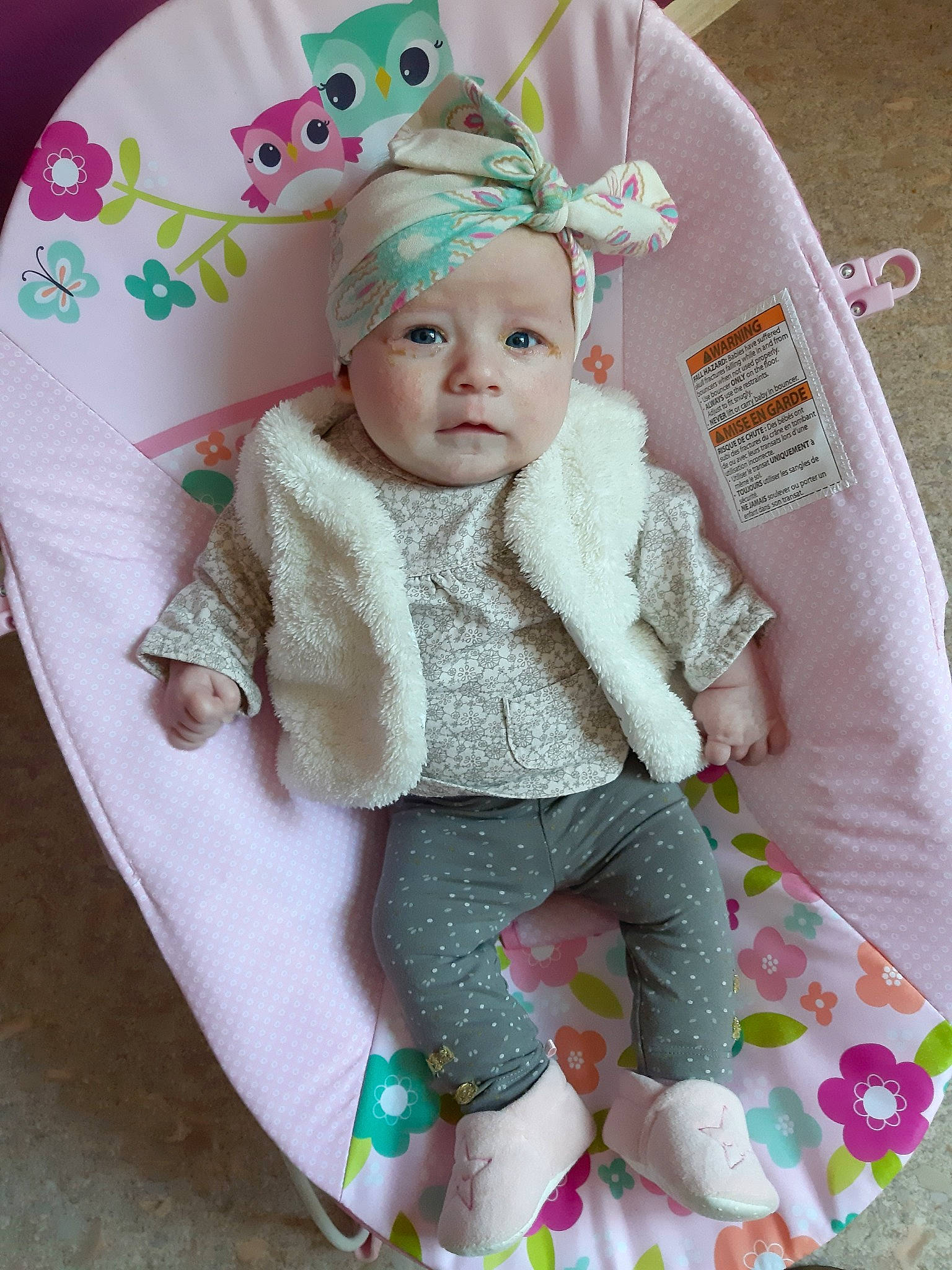 Hélèna participe au concours pour gagner de l'argent avec cette photo : baby, baby_toddler_clothing, child, linens, nap_mat, pattern, person, pink, product, toddler