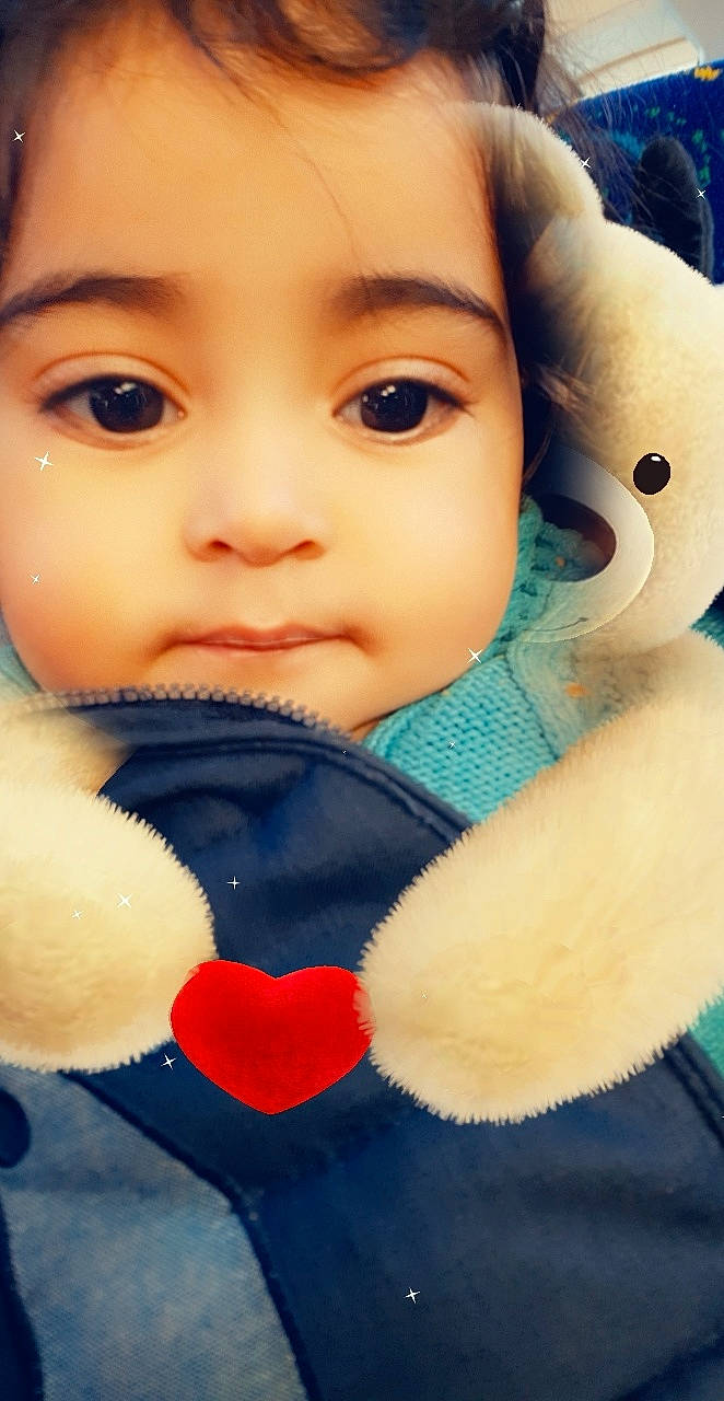 Jaden participe au concours pour gagner de l'argent avec cette photo : baby, baby_products, baby_toddler_clothing, cheek, child, close_up, eye, eyebrow, eyelash, forehead, iris, lip, love, person, plush, portrait_photography, skin