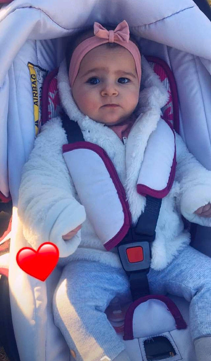 Salma a rejoint le concours — aidez-le/la à gagner de superbes lots ! baby, baby_in_car_seat, car_seat, child, headwear, person, product, toddler