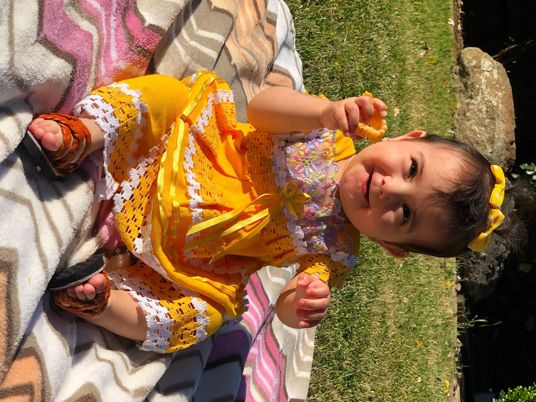 Estrella is registered to the contest to win money with this photo: adaptation, child, joy, person, plant, temple