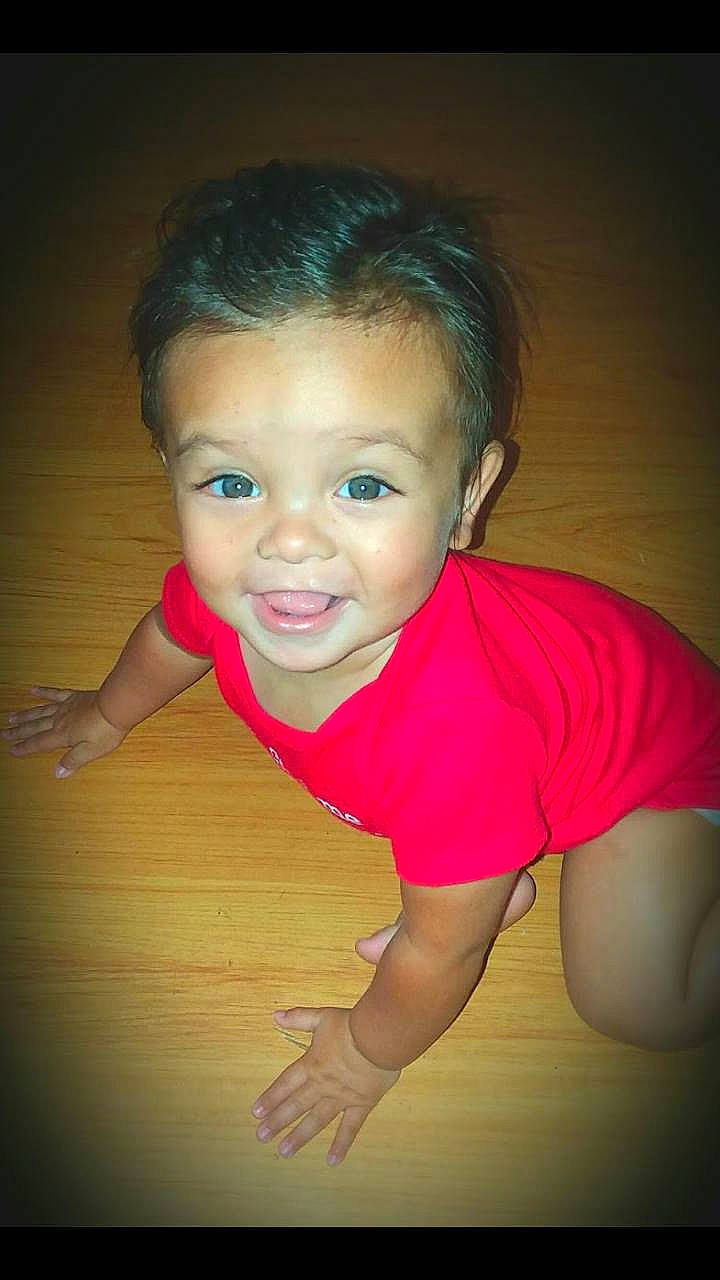 Miguel is registered to the contest to win money with this photo: beauty, boy, cheek, child, emotion, eye, face, facial_expression, girl, hair, hairstyle, head, human_hair_color, infant, joy, nose, person, pink, skin, smile