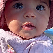 Lynn participe au concours pour gagner de l'argent avec cette photo : baby, child, face, hat, pink_clothing, close_up, outdoor, portrait, cute, infant, eyes, skin, expression, young_child, sunlight, fashion, headwear, apparel, person, adorable