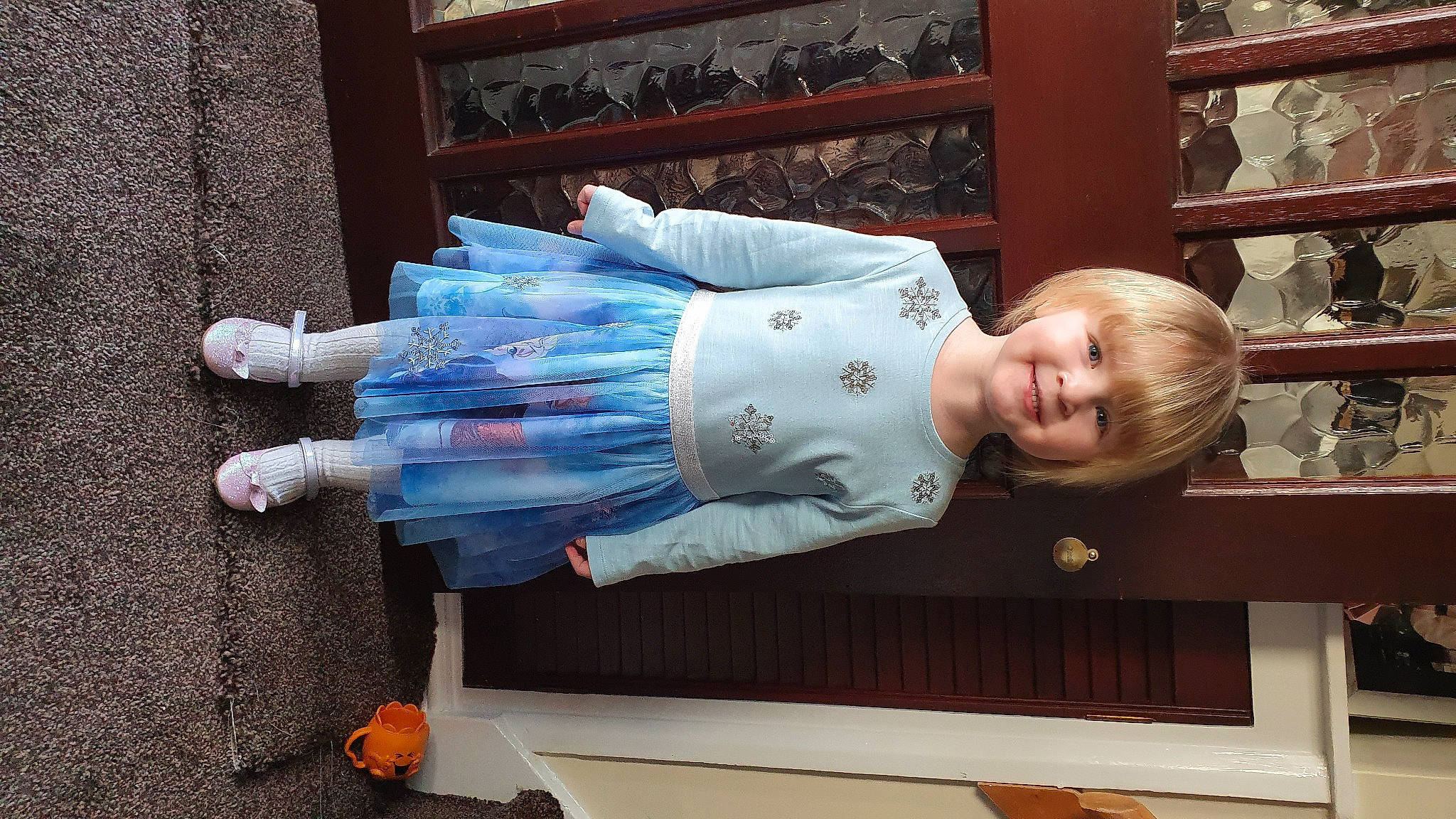 Ayanna is registered to the contest to win money with this photo: child, joy, person