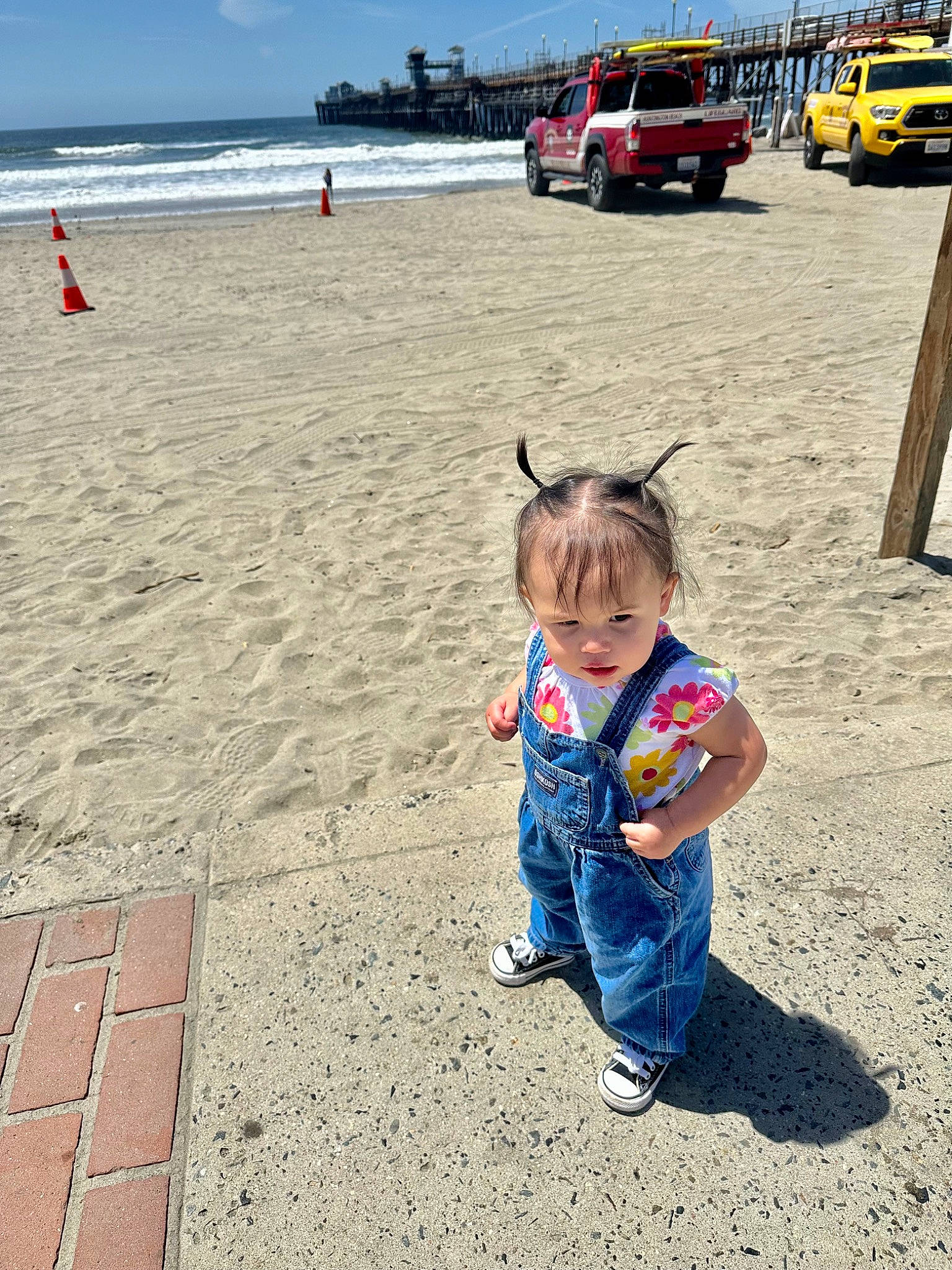 Aries joined the competition — help win amazing prizes! beach, body_of_water, car, cloud, fun, leisure, line, motor_vehicle, person, public_space, sand, shore, sky, summer, tire, toddler, travel, tree, vehicle, water