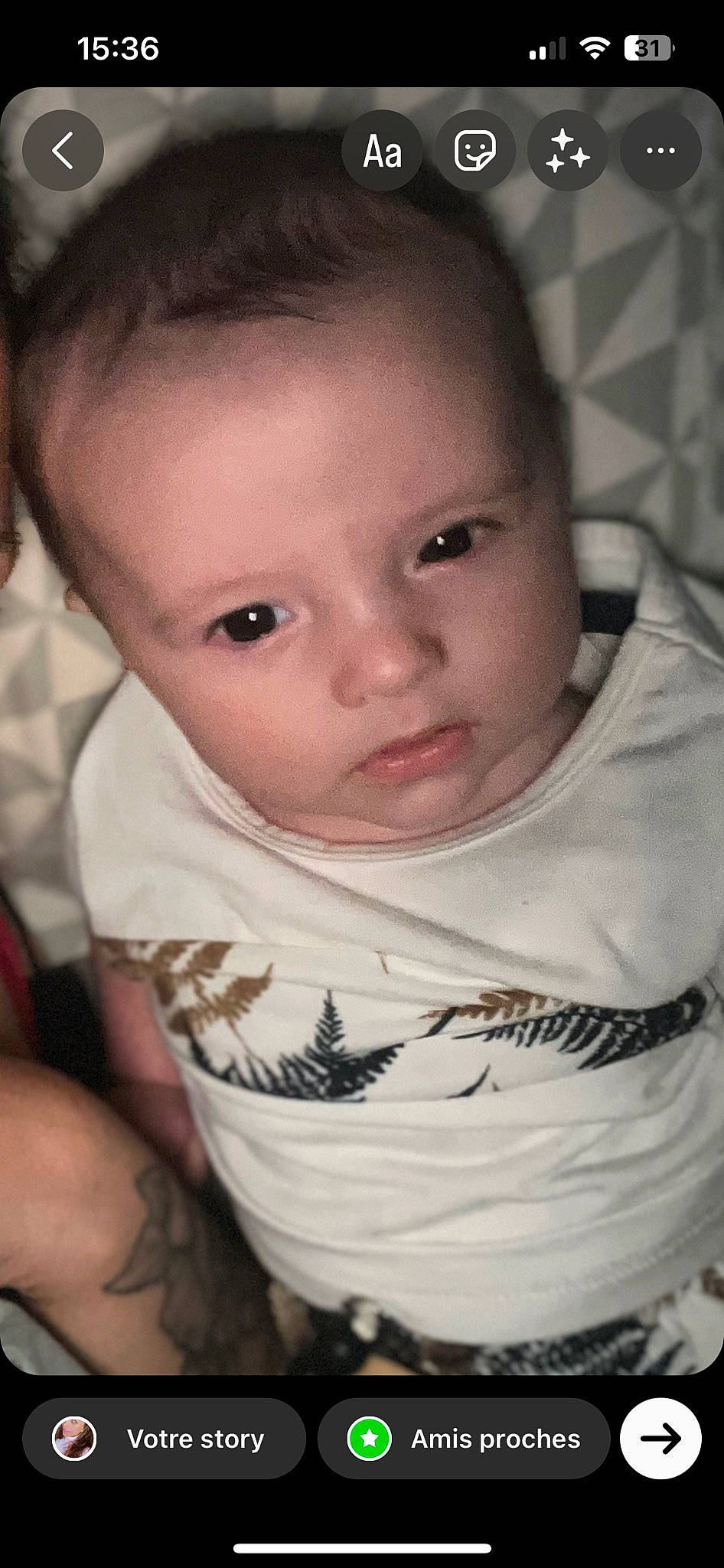 Kylian participe au concours pour gagner de l'argent avec cette photo : baby, baby_toddler_clothing, cheek, chin, ear, eye, eyebrow, eyelash, finger, flash_photography, forehead, hair, human_body, iris, lip, mouth, neck, nose, person, skin