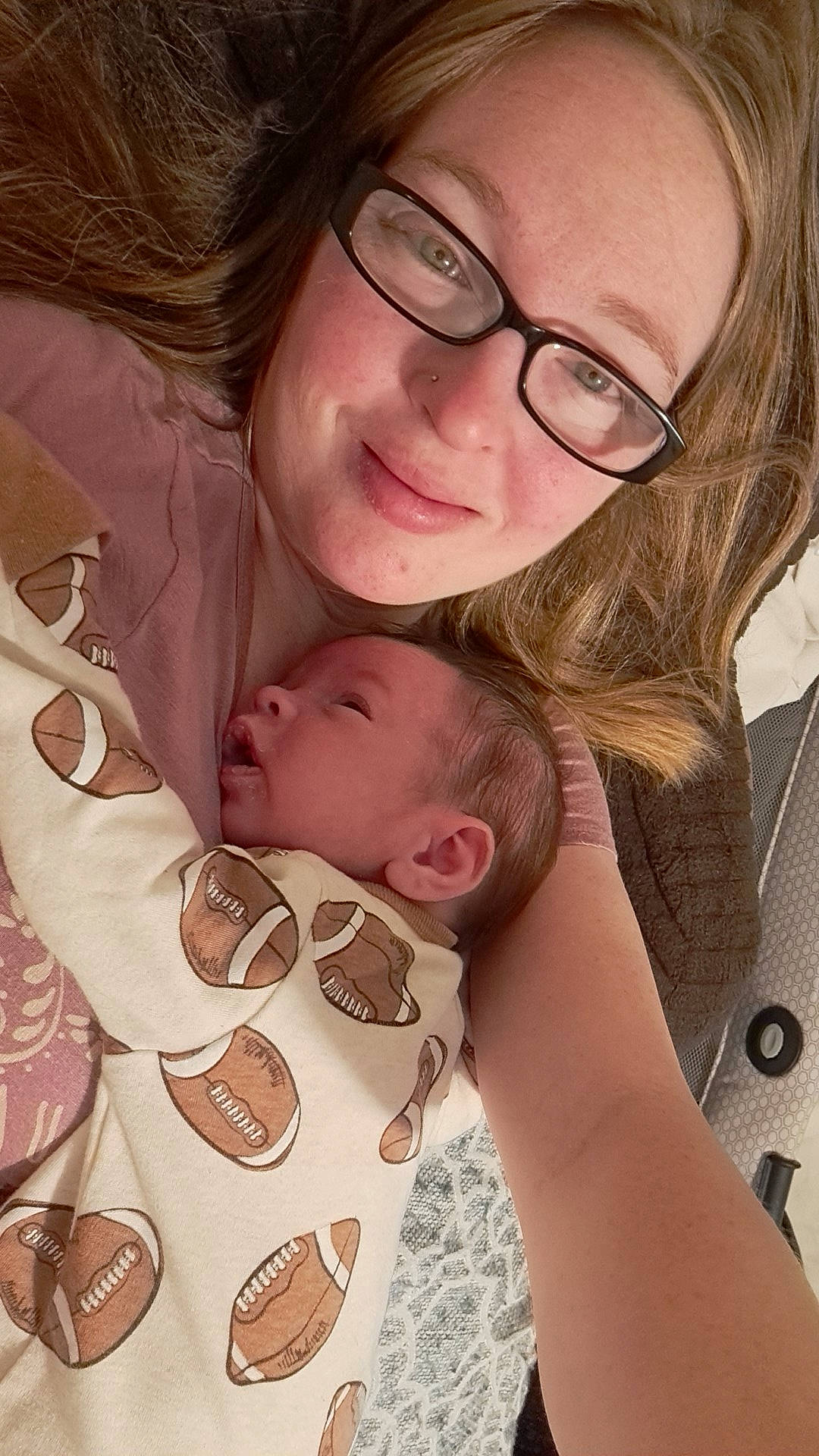 Raziel is registered to the contest to win money with this photo: baby, beauty, brown, cheek, child, comfort, event, eyewear, facial_expression, gesture, glasses, happy, head, interaction, lip, nose, person, skin, smile, toddler