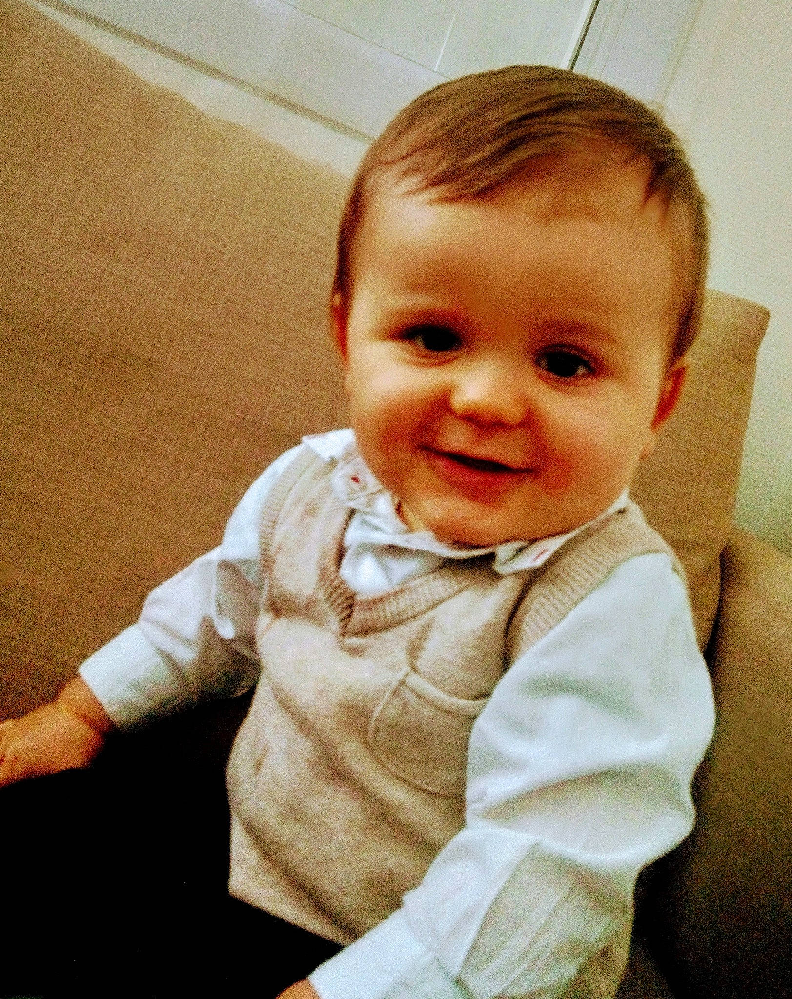 Mathéo a rejoint le concours — aidez-le/la à gagner de superbes lots ! baby, cheek, child, chin, eye, face, facial_expression, head, joy, nose, person, sitting, skin, smile, toddler