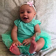 Keyona is registered to the contest to win money with this photo: