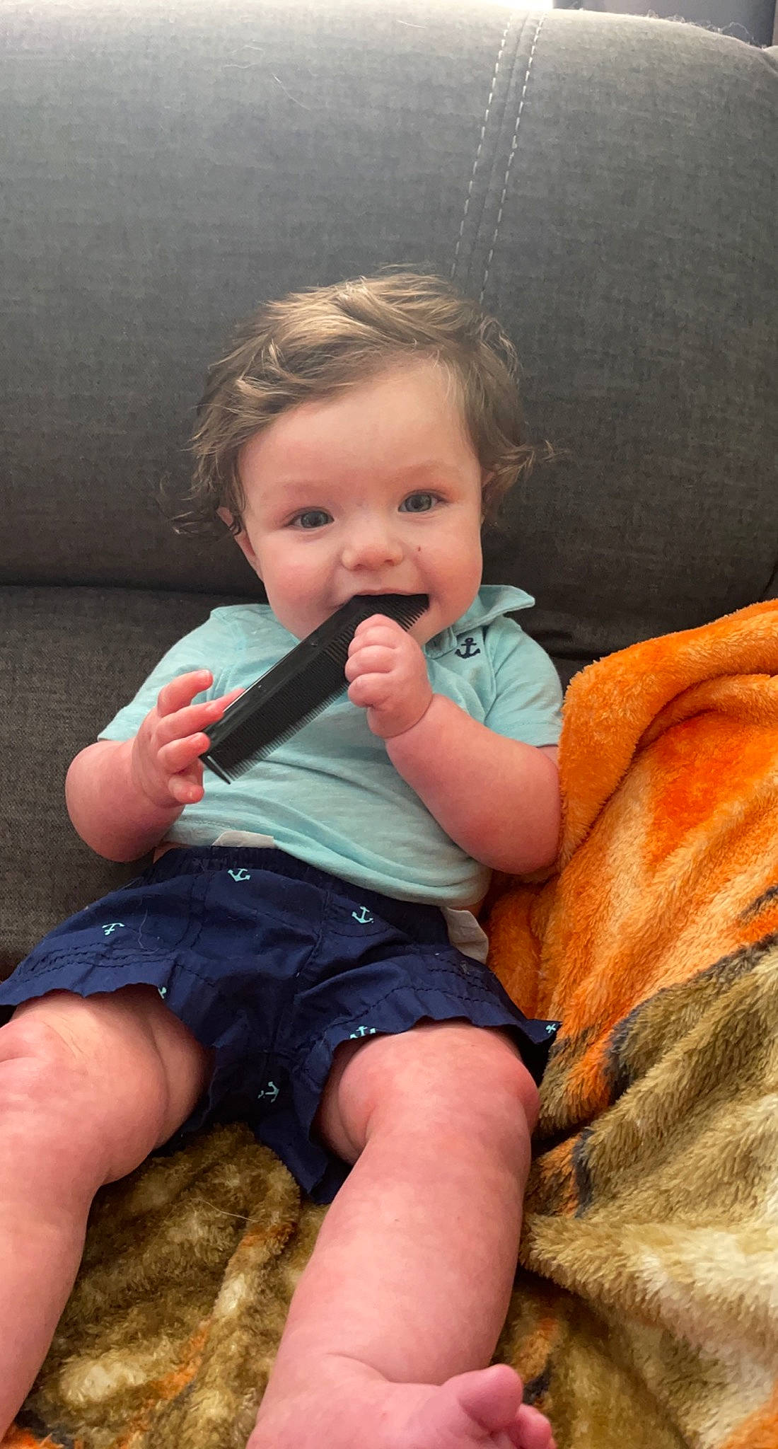 Bryan is registered to the contest to win money with this photo: cheek, chin, cool, eye, finger, gesture, hair, happy, head, human_body, iris, leg, lip, mouth, neck, nose, organ, person, shoulder, skin