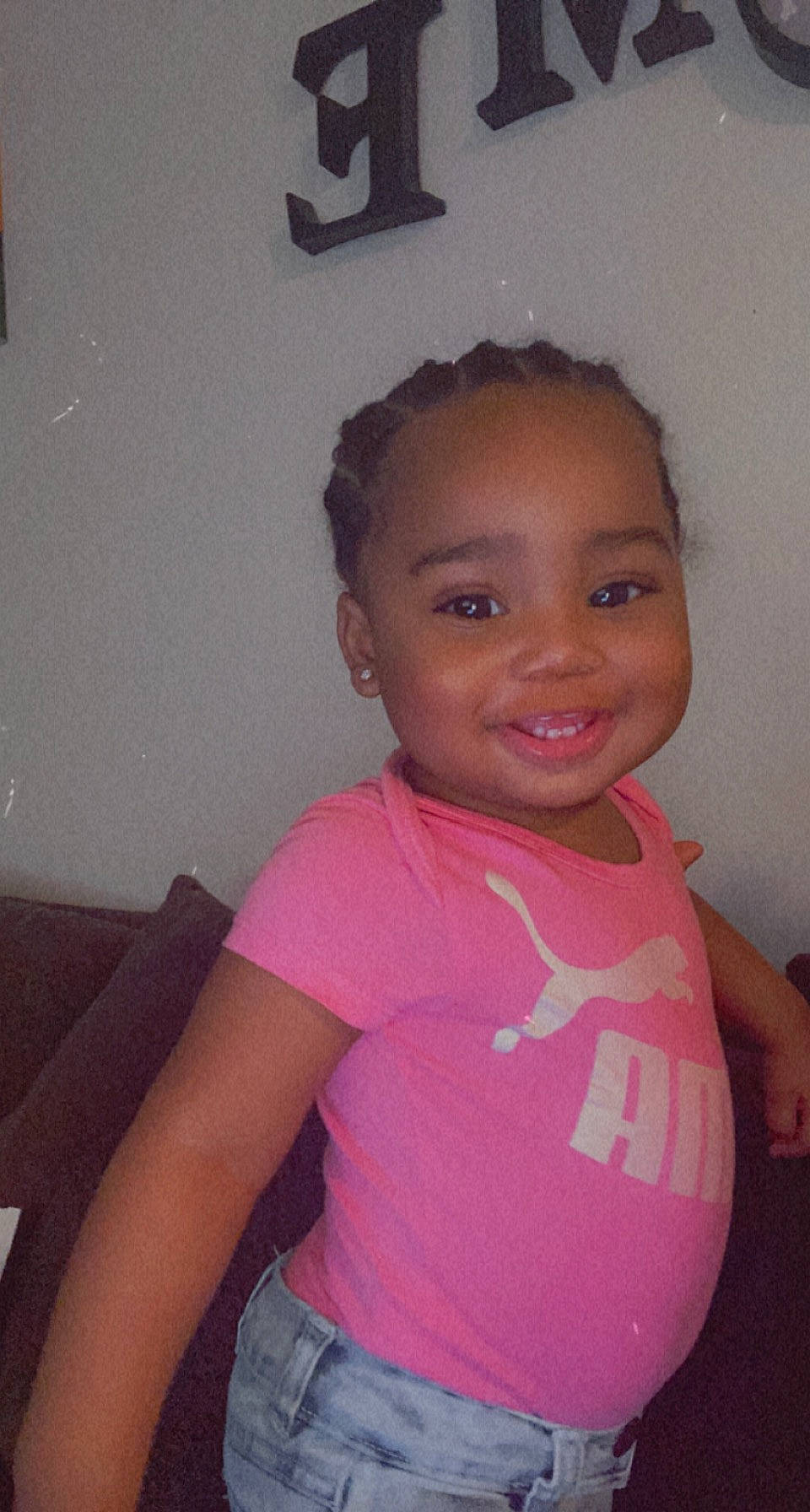 Italy joined the competition — help win amazing prizes! cheek, chin, ear, elbow, eyebrow, forehead, gesture, hair, happy, head, human_body, iris, jeans, joy, lip, neck, nose, person, pink, skin