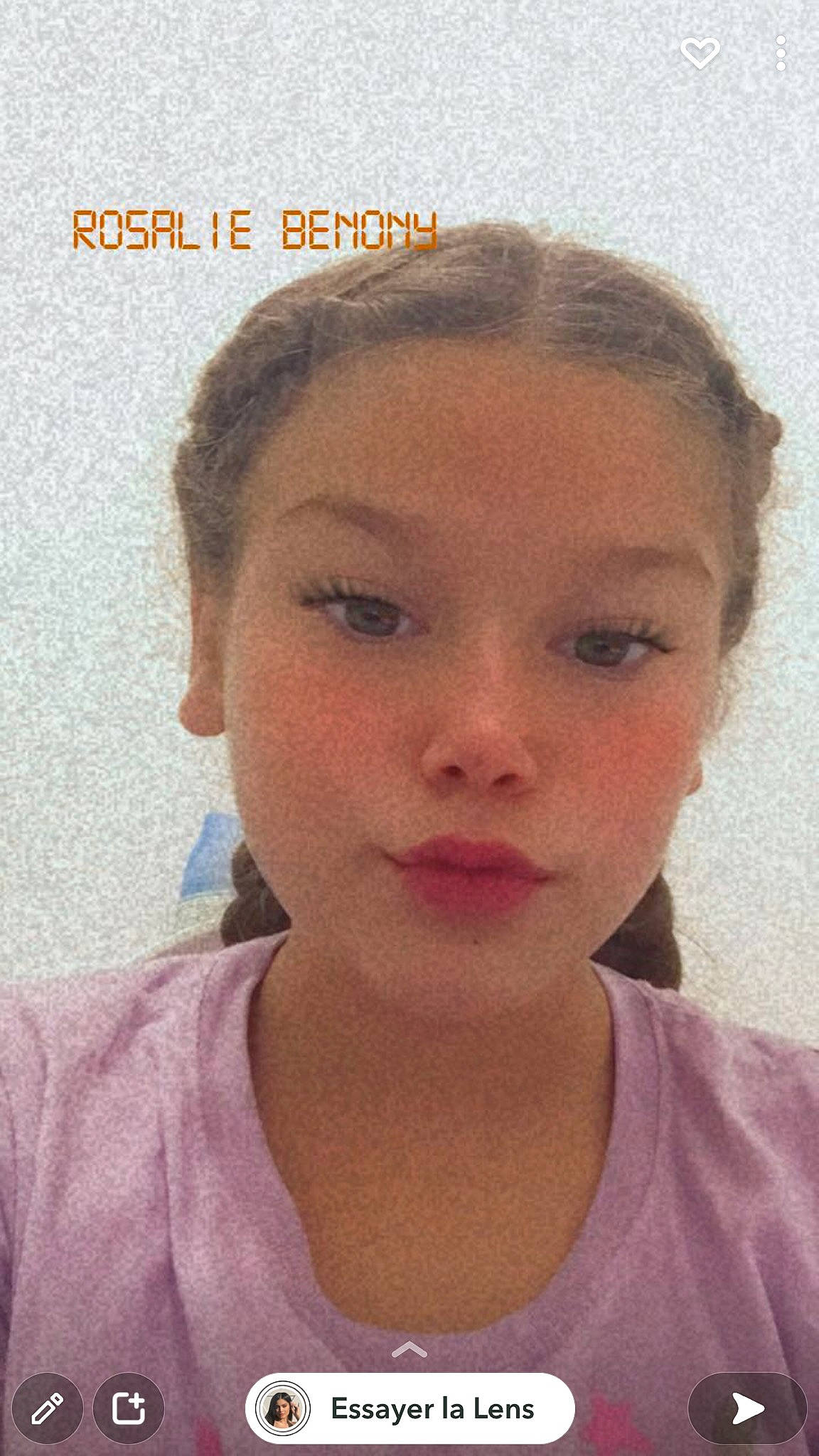 Dolores a rejoint le concours — aidez-le/la à gagner de superbes lots ! baby_toddler_clothing, cheek, child, chin, clothing, ear, eye, eyebrow, eyelash, fashion_accessory, forehead, iris, jaw, lip, neck, nose, person, portrait, selfie, sleeve