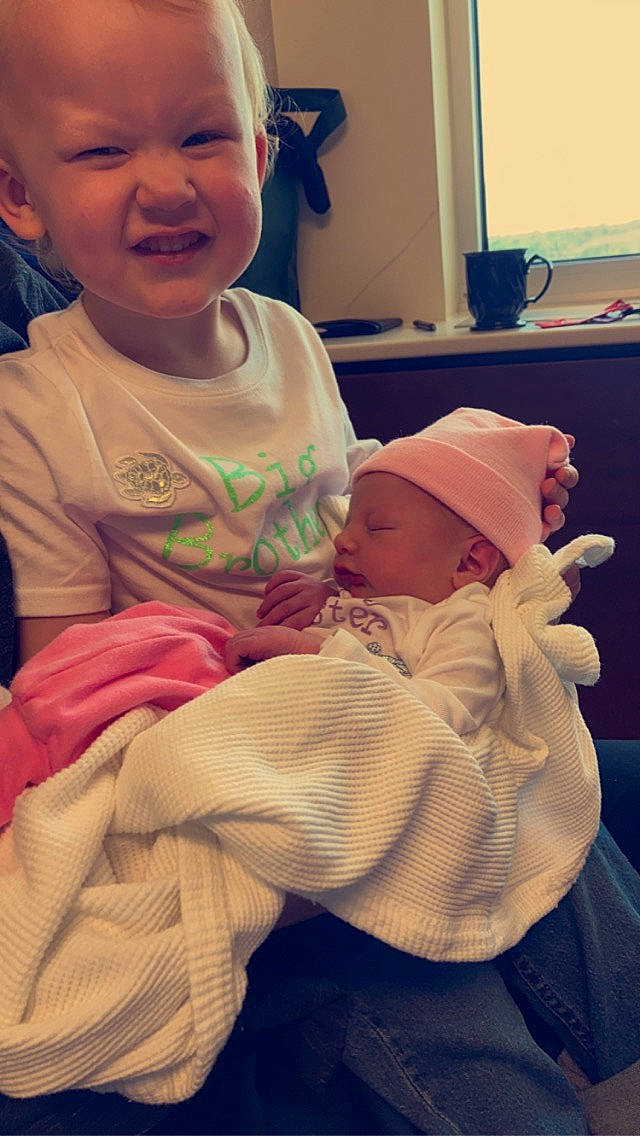 Rayden is registered to the contest to win money with this photo: baby, cheek, comfort, ear, eye, face, facial_expression, finger, hairstyle, hand, head, headwear, human, human_body, lap, mouth, organ, person, photograph, skin