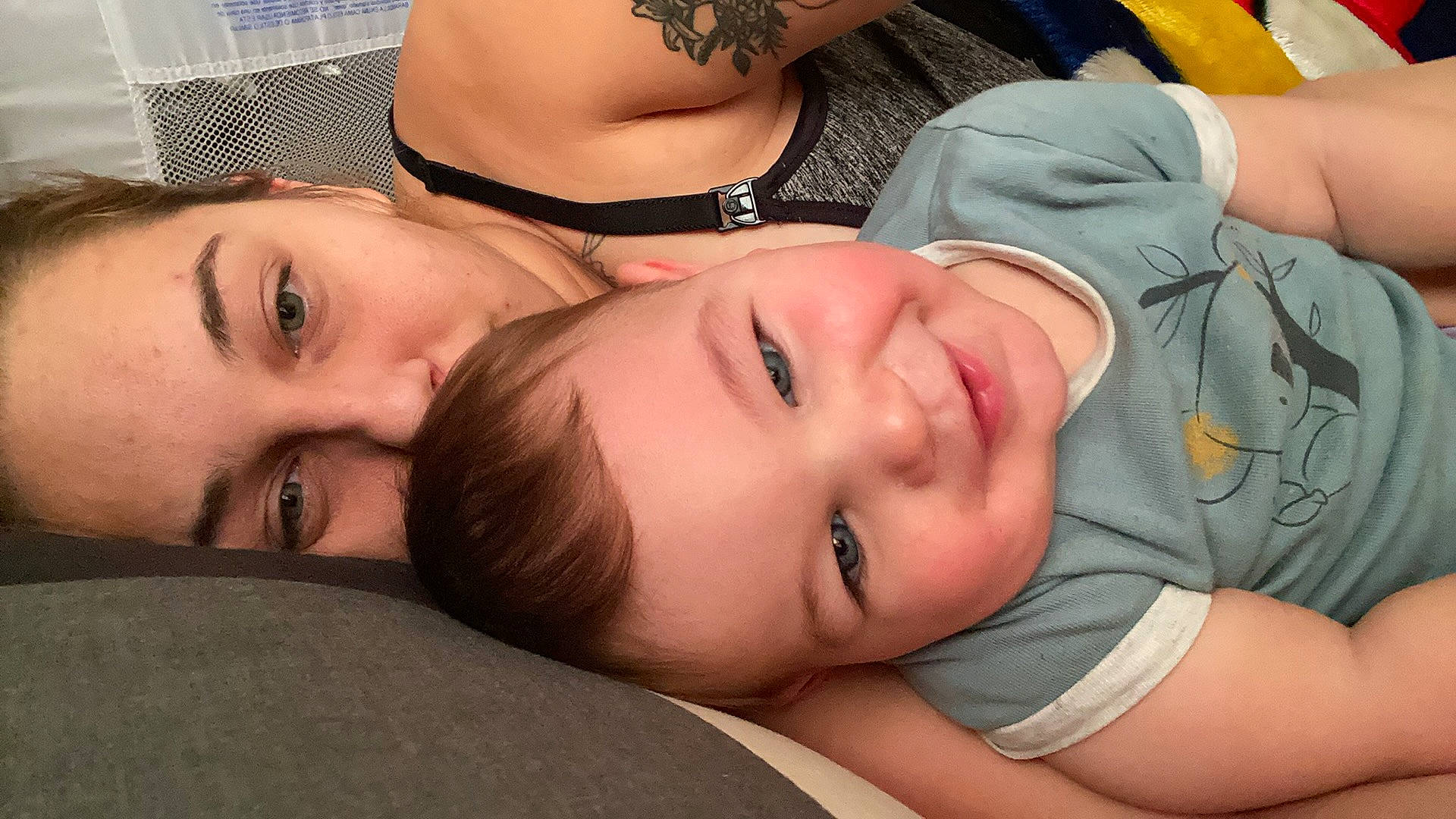 Ludovic participe au concours pour gagner de l'argent avec cette photo : cheek, chin, comfort, eye, eyebrow, eyelash, face, facial_expression, forehead, human_body, iris, joy, lip, mammal, mouth, muscle, neck, nose, person, skin