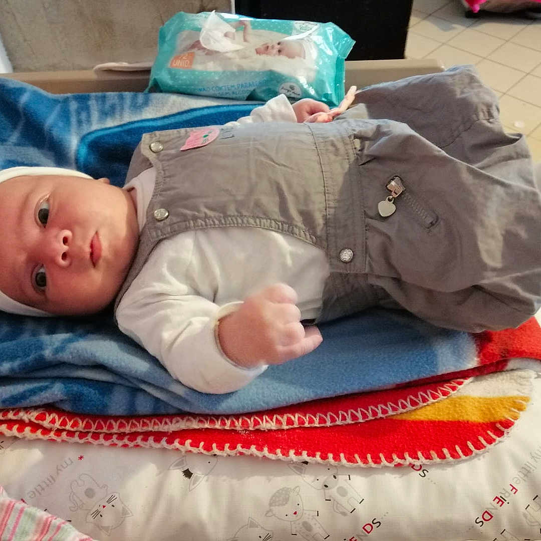 Gabriella participe au concours pour gagner de l'argent avec cette photo : baby, baby_products, baby_sleeping, bedtime, child, nap, product, sleep, textile, toddler