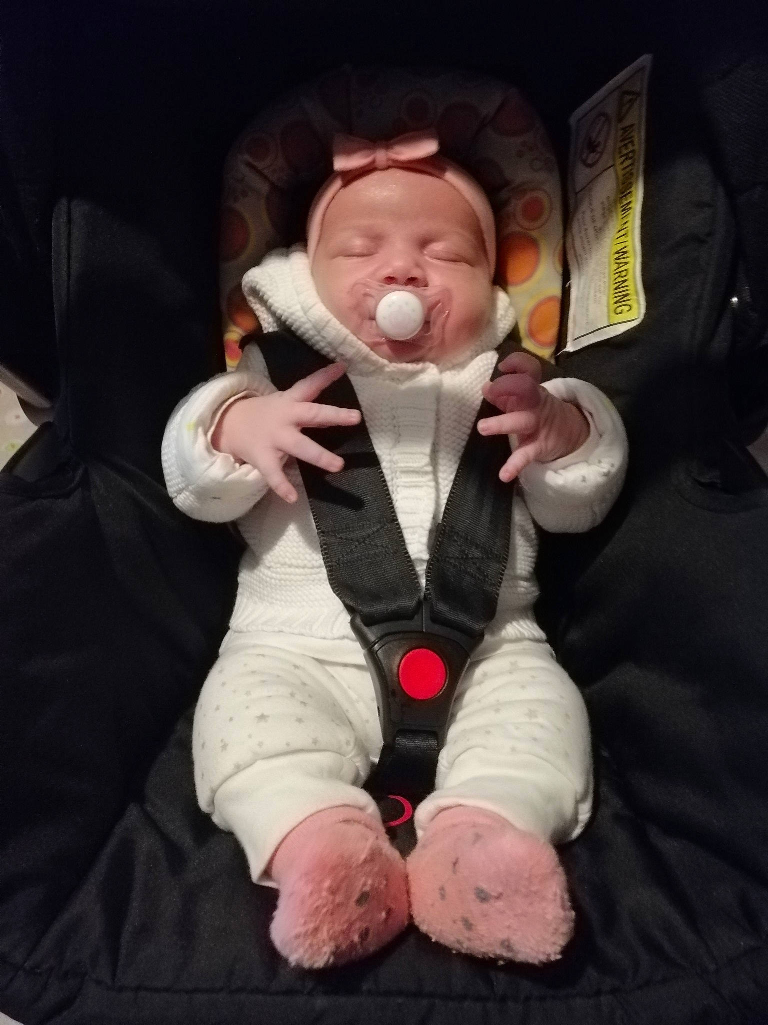 Gabriella participe au concours pour gagner de l'argent avec cette photo : arm, baby, cheek, child, finger, gentleman, hand, head, nose, person, photography, tie, toddler