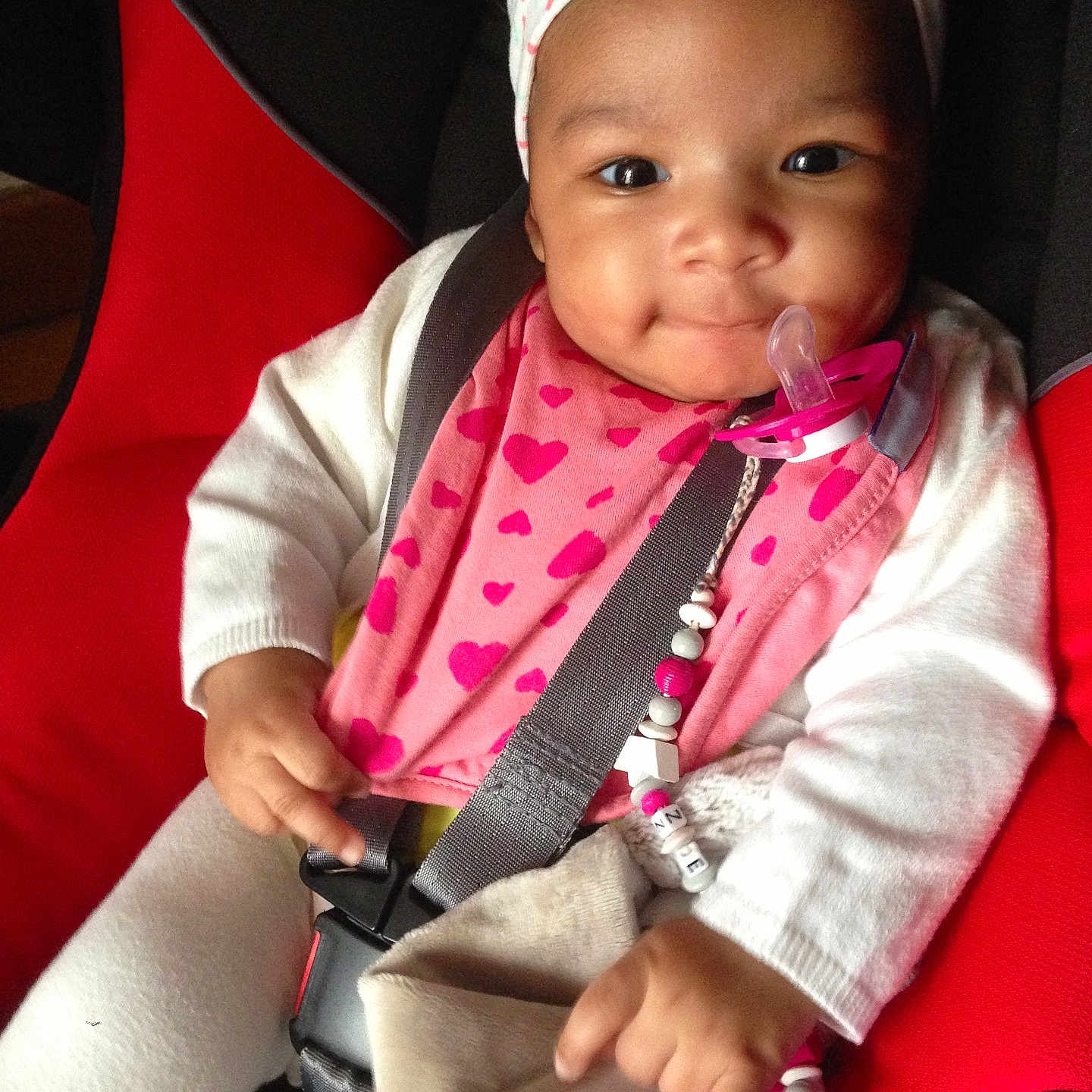 Zélia participe au concours pour gagner de l'argent avec cette photo : child, infant