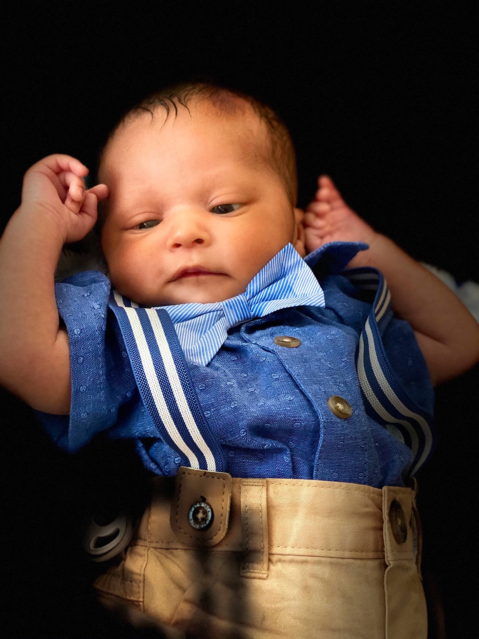 Kartier is registered to the contest to win money with this photo: arm, baby, baby_products, blue, cheek, child, chin, eye, face, forehead, hand, head, human, muscle, nose, person, photography, product, skin, standing