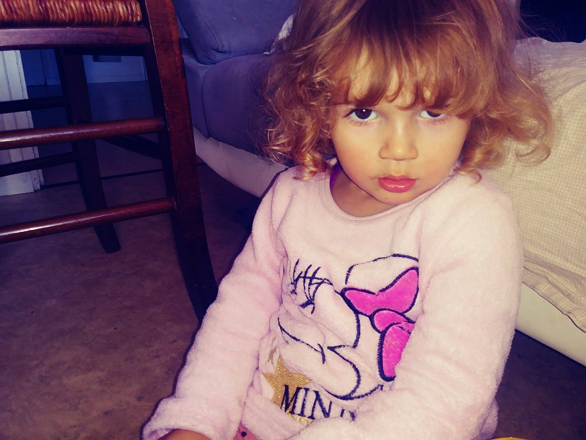 Lya a rejoint le concours — aidez-le/la à gagner de superbes lots ! baby_toddler_clothing, cheek, chin, ear, eyebrow, eyelash, facial_expression, finger, happy, human, iris, lip, mammal, mouth, neck, nose, person, shoulder, skin, sleeve