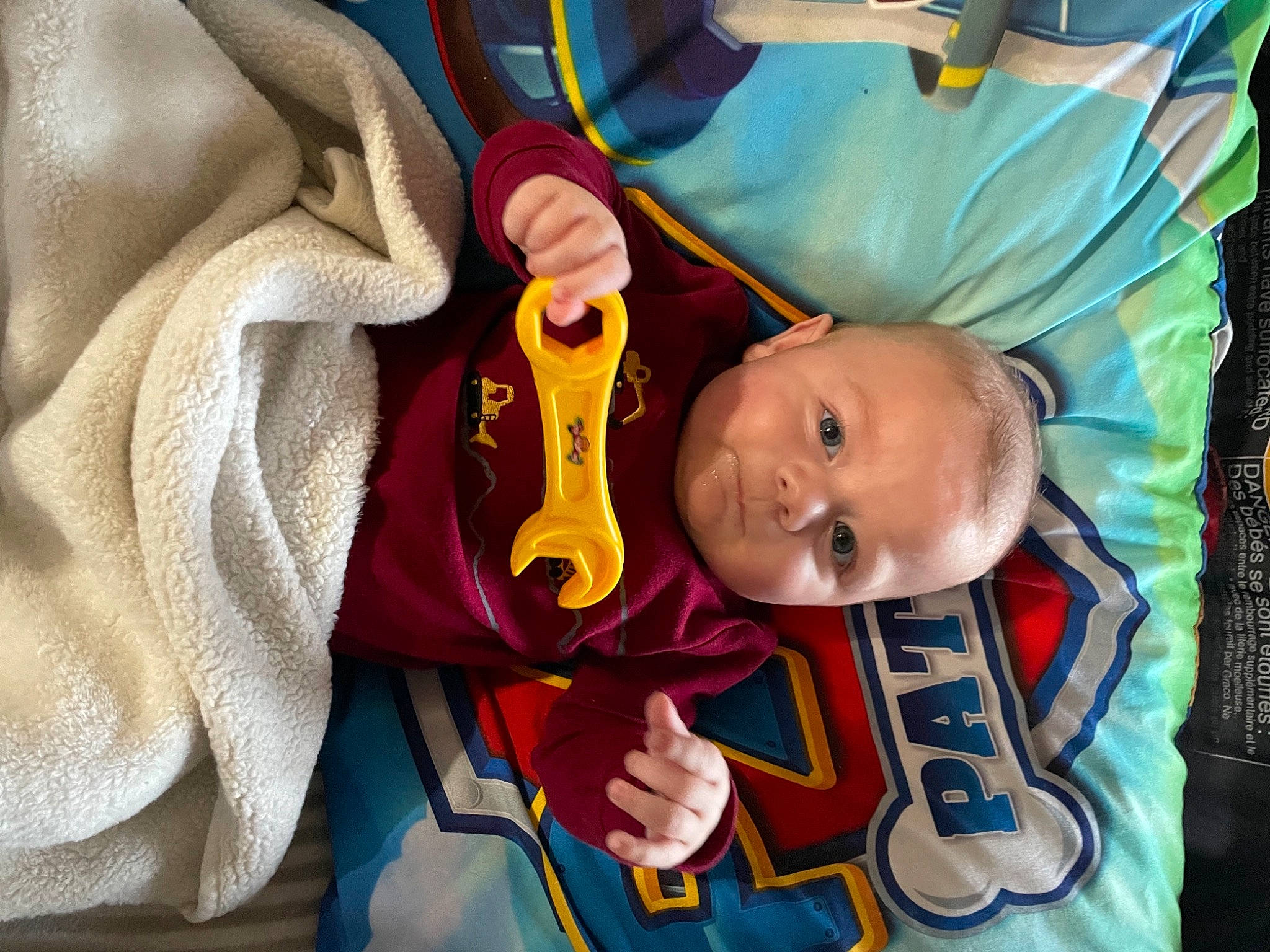 Noah a rejoint le concours — aidez-le/la à gagner de superbes lots ! baby, baby_toddler_clothing, cheek, comfort, cool, eye, facial_expression, fun, head, human, mammal, mouth, nose, orange, outerwear, person, skin, smile, textile, toddler