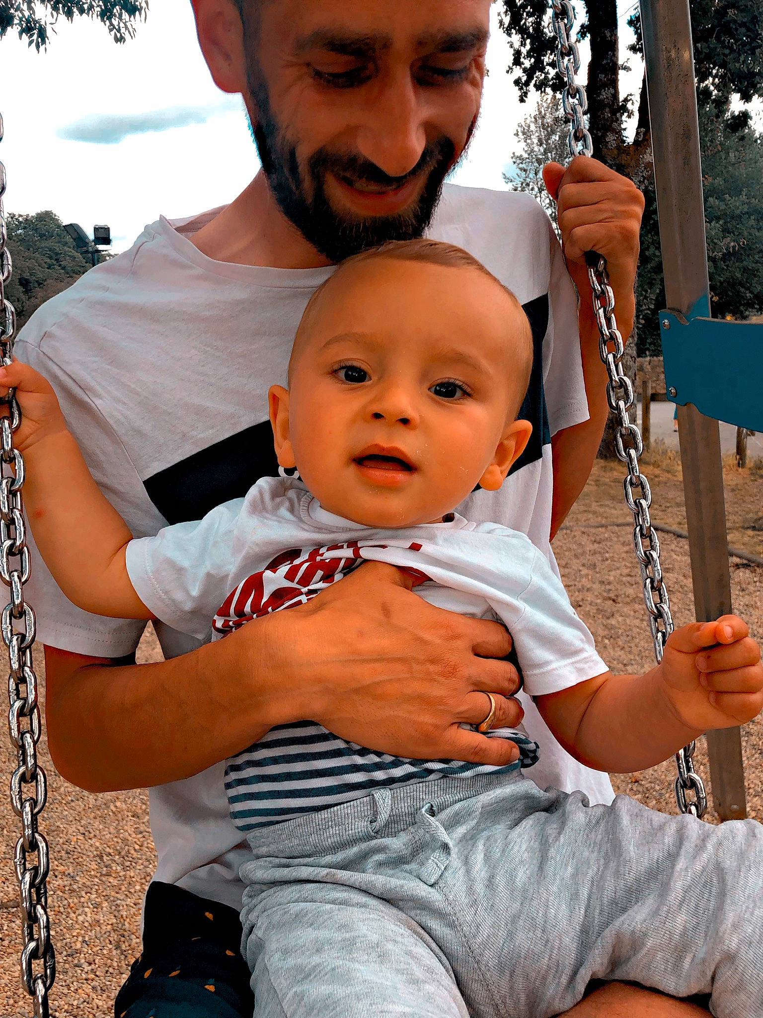 Kays participe au concours pour gagner de l'argent avec cette photo : arm, baby, baby_toddler_clothing, beard, cheek, chin, cool, eye, face, fun, gesture, hairstyle, happy, joy, muscle, person, photograph, skin, summer, toddler