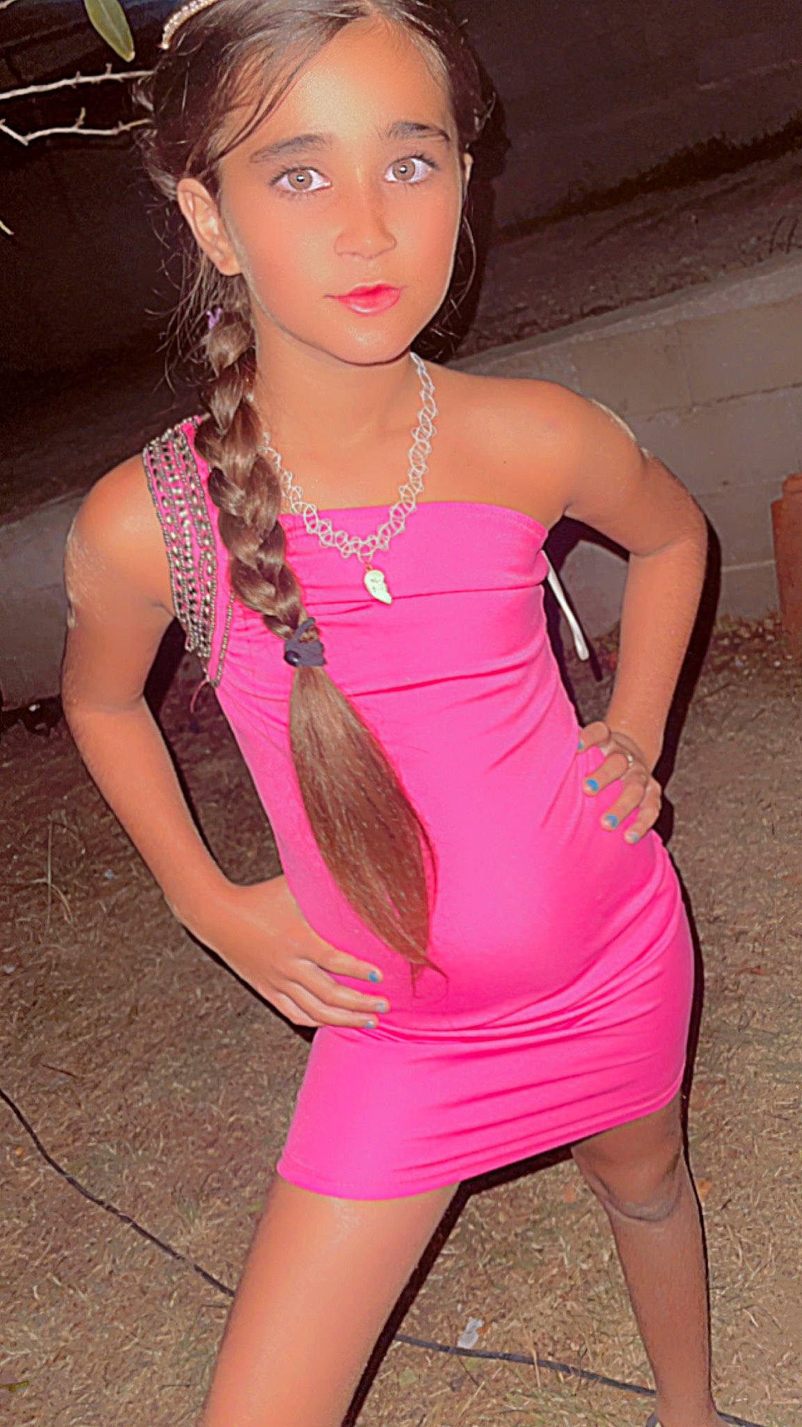 Tayana participe au concours pour gagner de l'argent avec cette photo : beauty, black_hair, body_jewelry, day_dress, eyelash, face, fashion, fashion_design, flash_photography, hair, leg, lip, lipstick, magenta, one_piece_garment, person, pink, thigh, trunk, waist