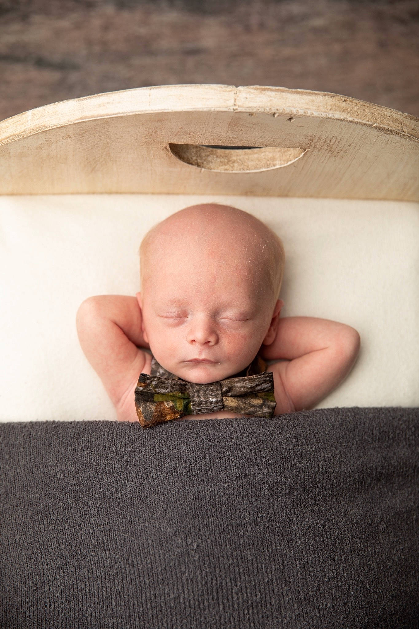 Kooper is registered to the contest to win money with this photo: baby, cheek, child, eye, face, finger, hand, head, person, photograph, photography, skin, stock_photography, toddler, vacation, wood