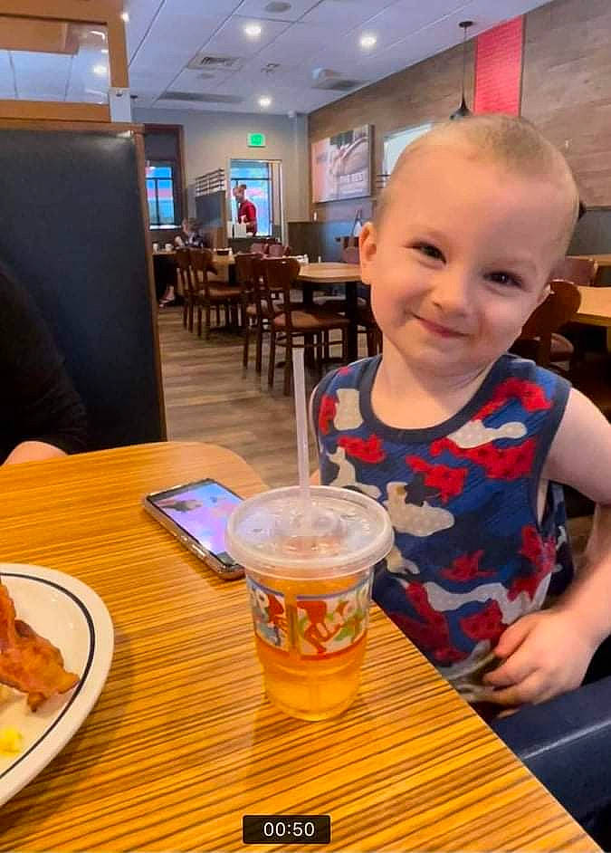 Jean-paul is registered to the contest to win money with this photo: alcoholic_beverage, barware, beer, beer_glass, chair, cocktail, desk, drink, drinkware, food, fun, furniture, ingredient, joy, lager, person, pint, plate, smile, table