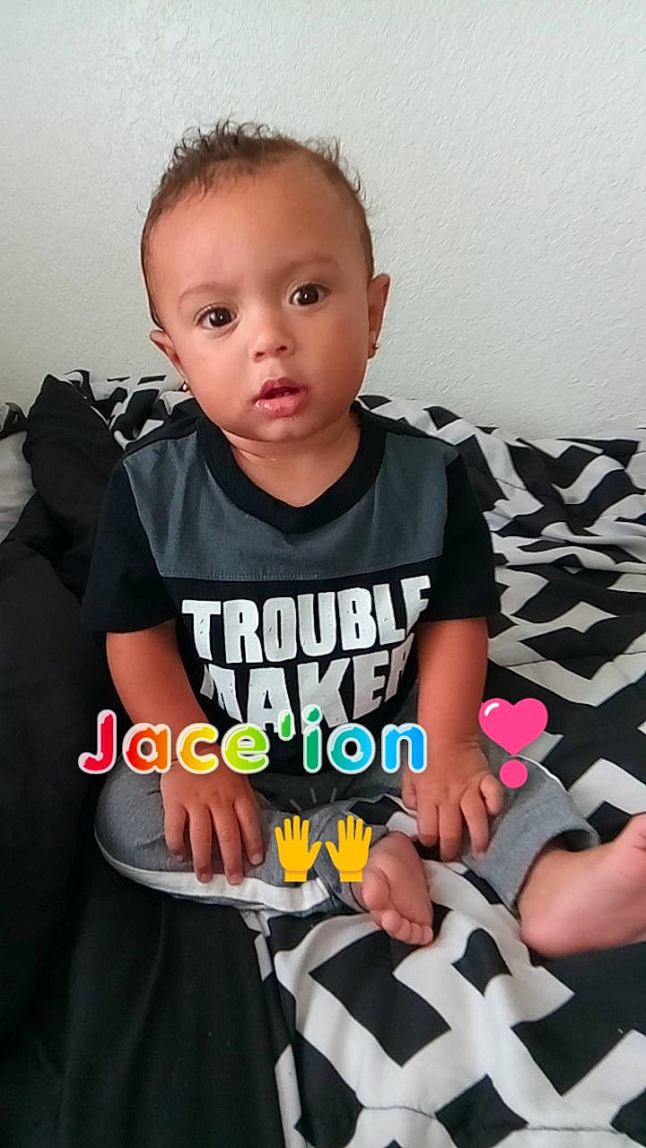 Jace'Ion is registered to the contest to win money with this photo: arm, baby, baby_products, baby_toddler_clothing, child, cool, person, play, product, shoe, sleeve, t_shirt, toddler