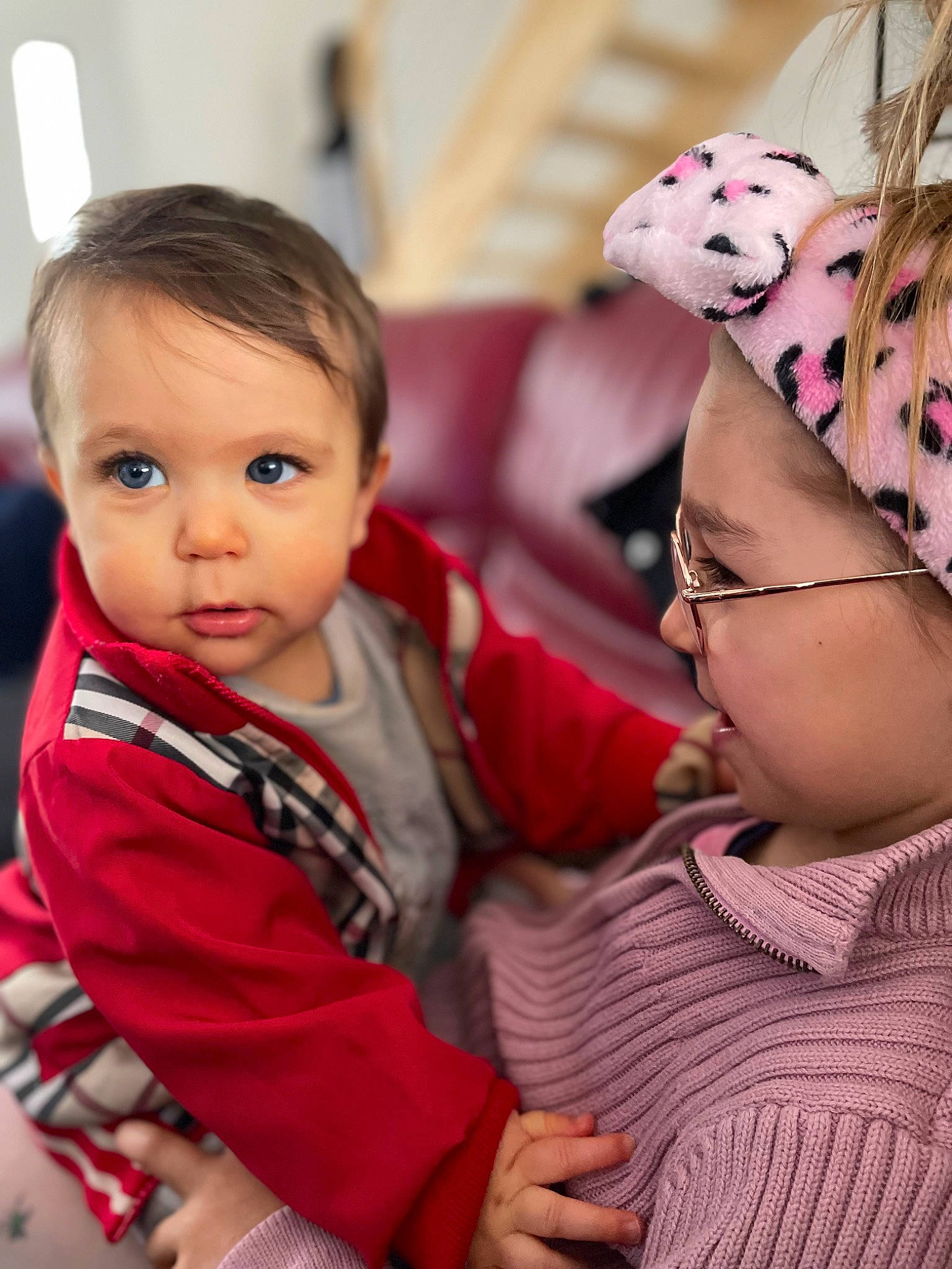 Matheo a rejoint le concours — aidez-le/la à gagner de superbes lots ! baby, baby_toddler_clothing, beauty, cheek, child, event, eyewear, face, fashion_accessory, fun, glasses, happy, head, leisure, pattern, person, sitting, skin, toddler, tradition